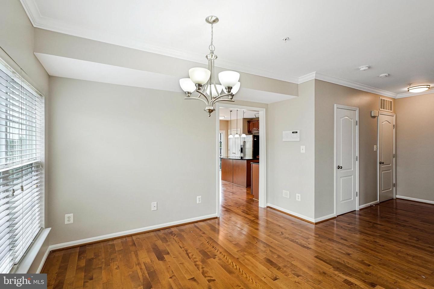 19293 HARLOW SQ, LEESBURG, Virginia 20176, 3 Bedrooms Bedrooms, ,2 BathroomsBathrooms,Residential,For sale,19293 HARLOW SQ,VALO2098106 MLS # VALO2098106