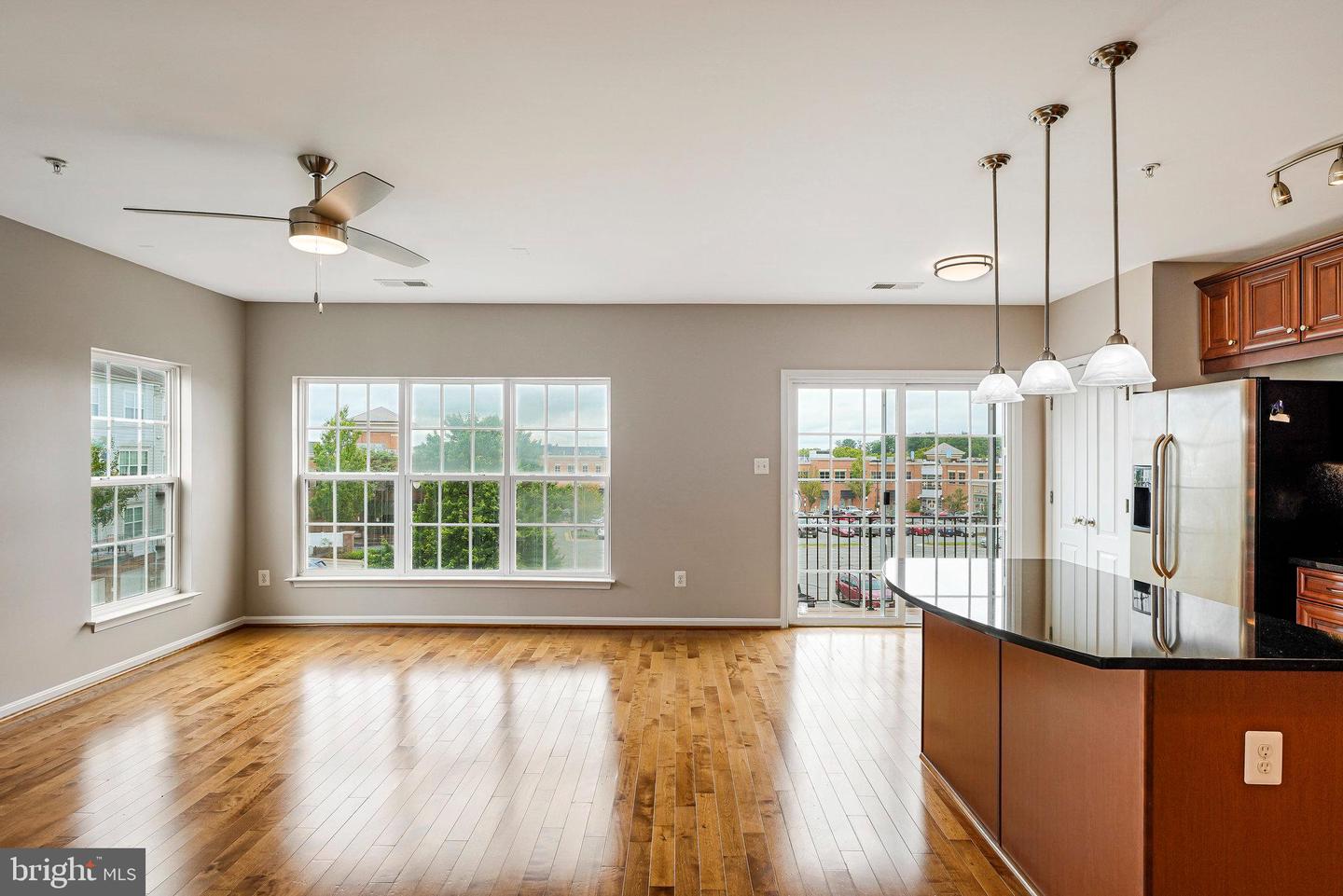 19293 HARLOW SQ, LEESBURG, Virginia 20176, 3 Bedrooms Bedrooms, ,2 BathroomsBathrooms,Residential,For sale,19293 HARLOW SQ,VALO2098106 MLS # VALO2098106