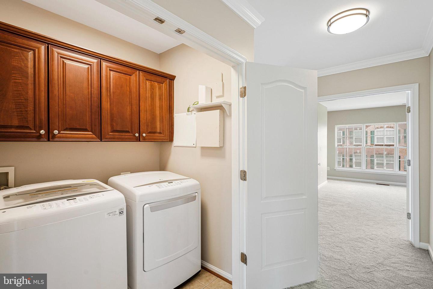 19293 HARLOW SQ, LEESBURG, Virginia 20176, 3 Bedrooms Bedrooms, ,2 BathroomsBathrooms,Residential,For sale,19293 HARLOW SQ,VALO2098106 MLS # VALO2098106