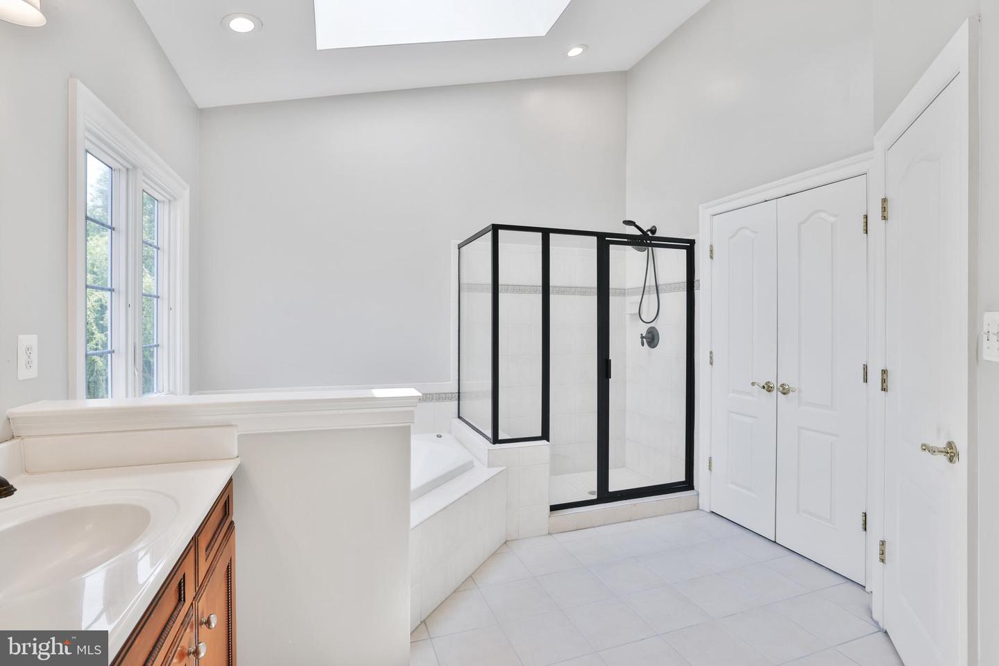 16328 LIMESTONE CT, LEESBURG, Virginia 20176, 5 Bedrooms Bedrooms, ,4 BathroomsBathrooms,Residential,For sale,16328 LIMESTONE CT,VALO2098254 MLS # VALO2098254