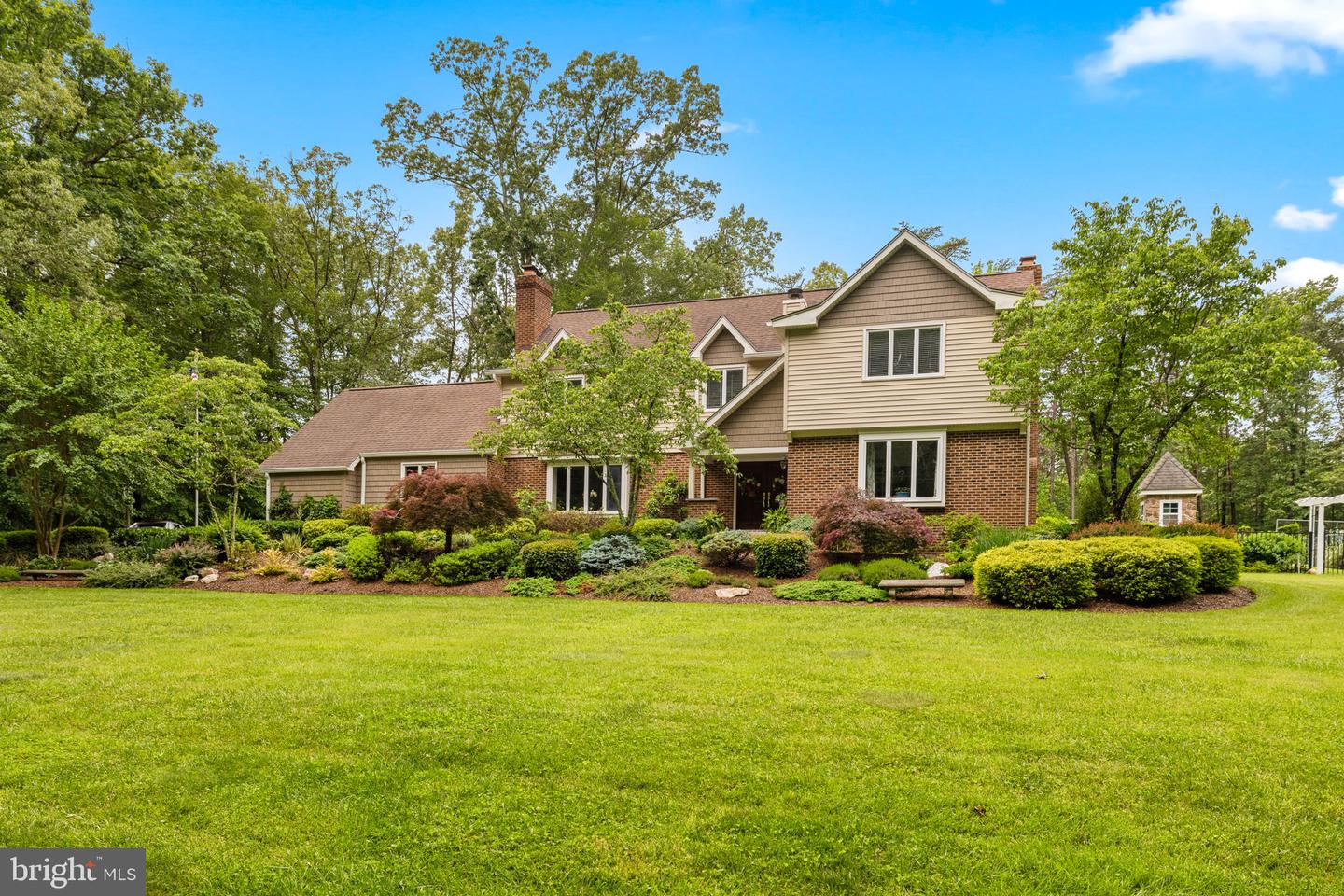 7950 WOODLAND HILLS LN, FAIRFAX STATION, Virginia 22039, 5 Bedrooms Bedrooms, ,3 BathroomsBathrooms,Residential,For sale,7950 WOODLAND HILLS LN,VAFX2244146 MLS # VAFX2244146