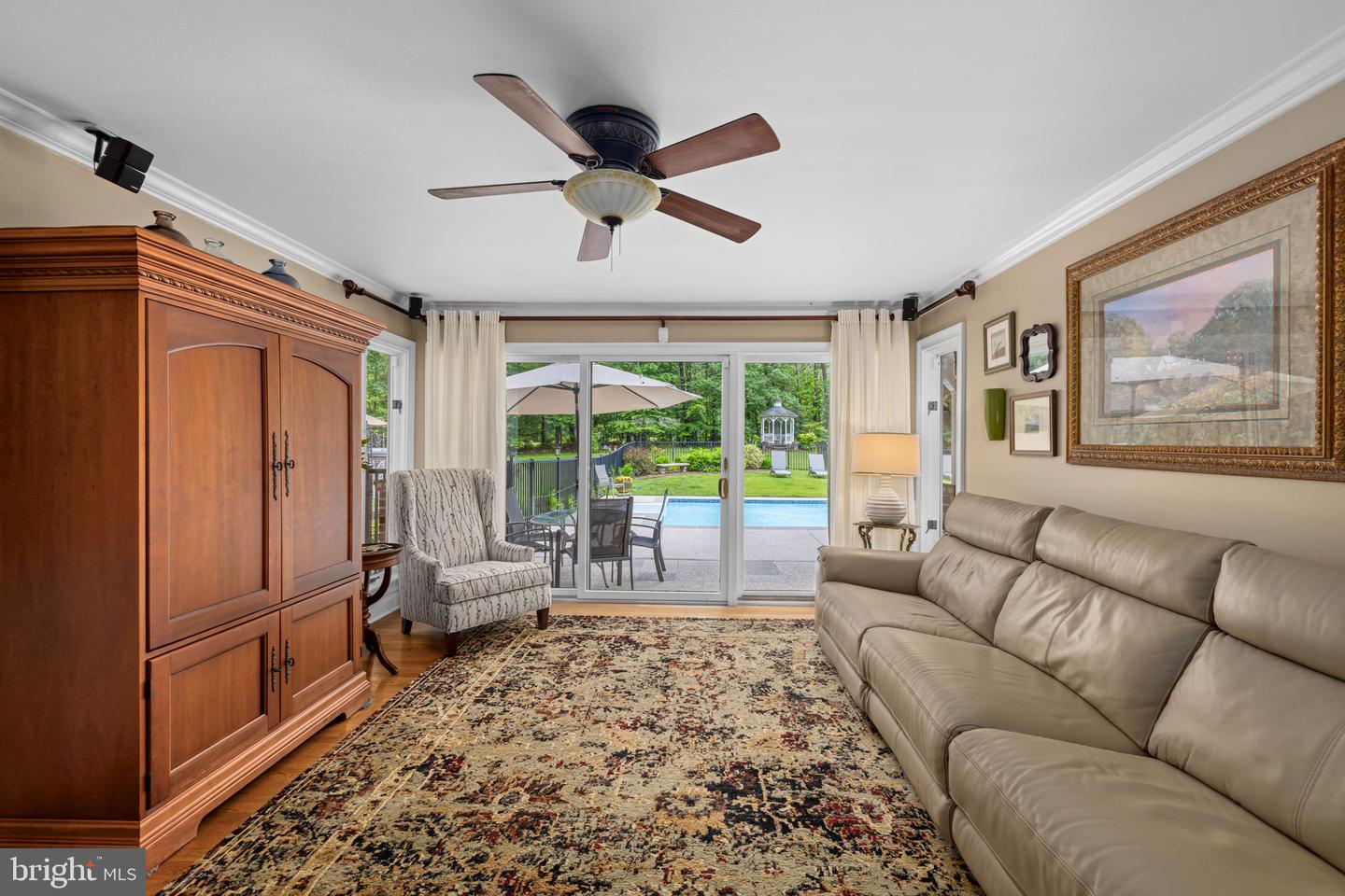 7950 WOODLAND HILLS LN, FAIRFAX STATION, Virginia 22039, 5 Bedrooms Bedrooms, ,3 BathroomsBathrooms,Residential,For sale,7950 WOODLAND HILLS LN,VAFX2244146 MLS # VAFX2244146