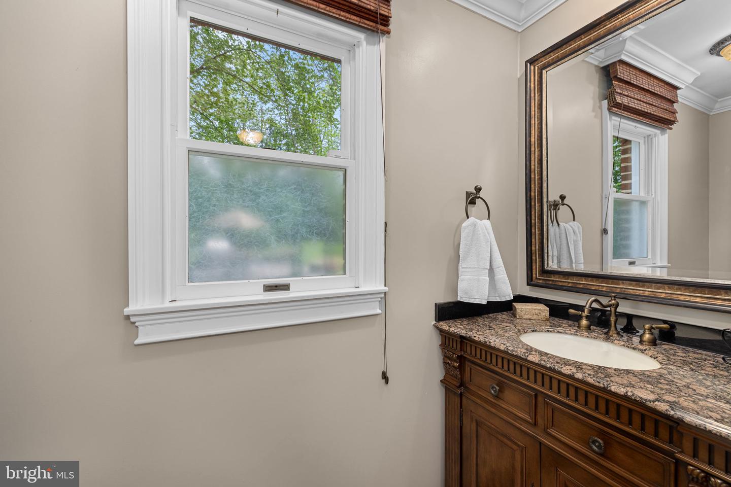 7950 WOODLAND HILLS LN, FAIRFAX STATION, Virginia 22039, 5 Bedrooms Bedrooms, ,3 BathroomsBathrooms,Residential,For sale,7950 WOODLAND HILLS LN,VAFX2244146 MLS # VAFX2244146