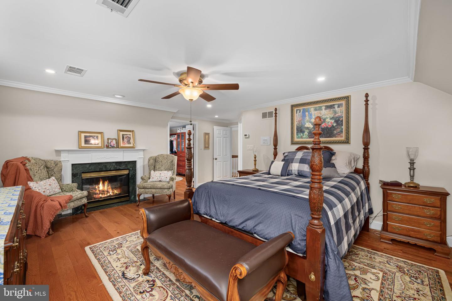 7950 WOODLAND HILLS LN, FAIRFAX STATION, Virginia 22039, 5 Bedrooms Bedrooms, ,3 BathroomsBathrooms,Residential,For sale,7950 WOODLAND HILLS LN,VAFX2244146 MLS # VAFX2244146