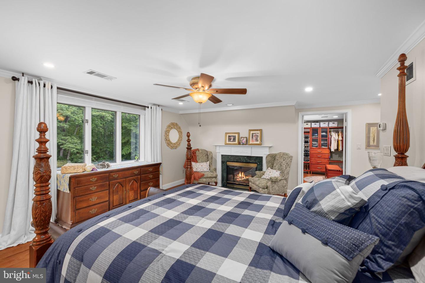 7950 WOODLAND HILLS LN, FAIRFAX STATION, Virginia 22039, 5 Bedrooms Bedrooms, ,3 BathroomsBathrooms,Residential,For sale,7950 WOODLAND HILLS LN,VAFX2244146 MLS # VAFX2244146