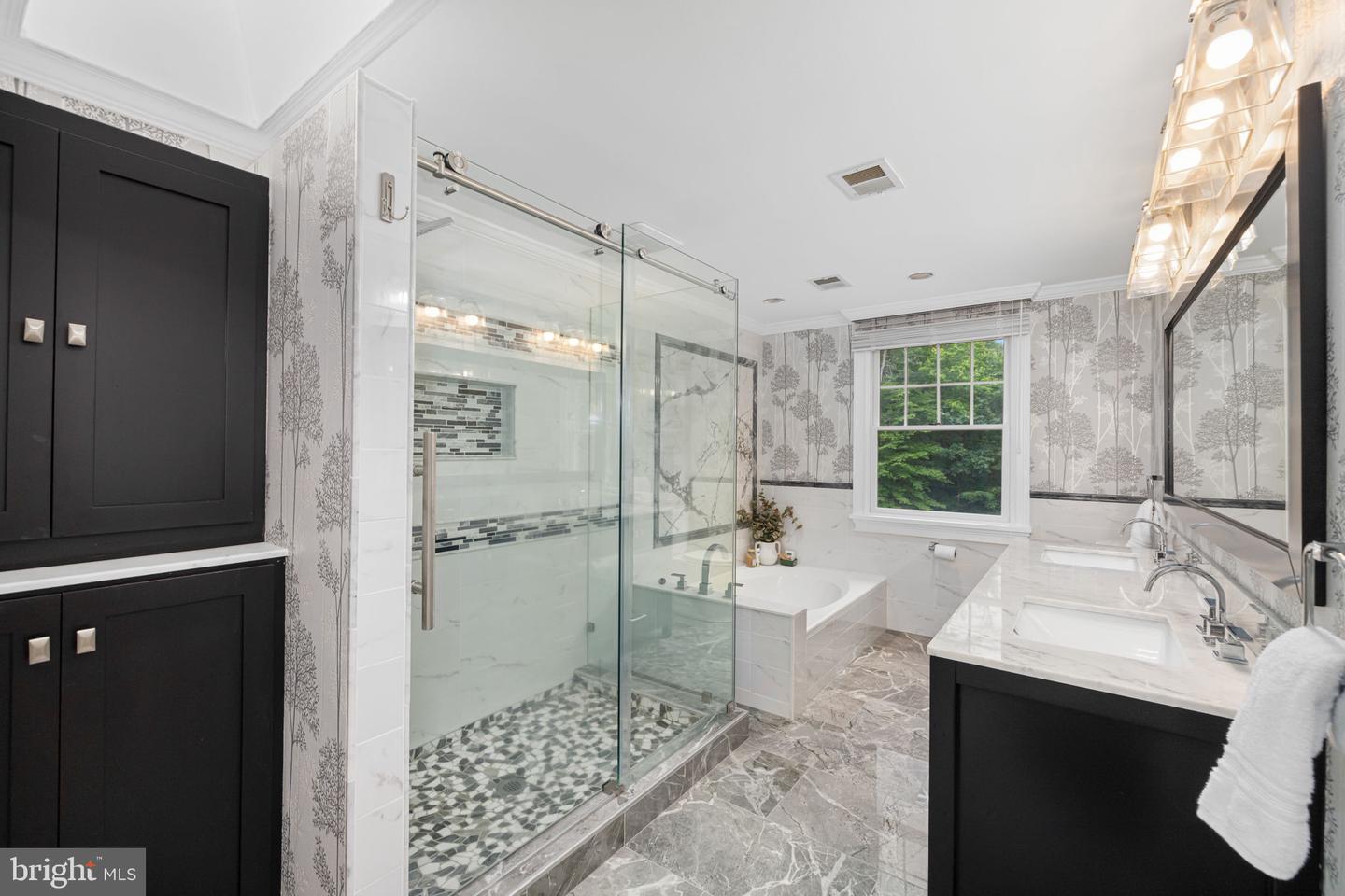 7950 WOODLAND HILLS LN, FAIRFAX STATION, Virginia 22039, 5 Bedrooms Bedrooms, ,3 BathroomsBathrooms,Residential,For sale,7950 WOODLAND HILLS LN,VAFX2244146 MLS # VAFX2244146