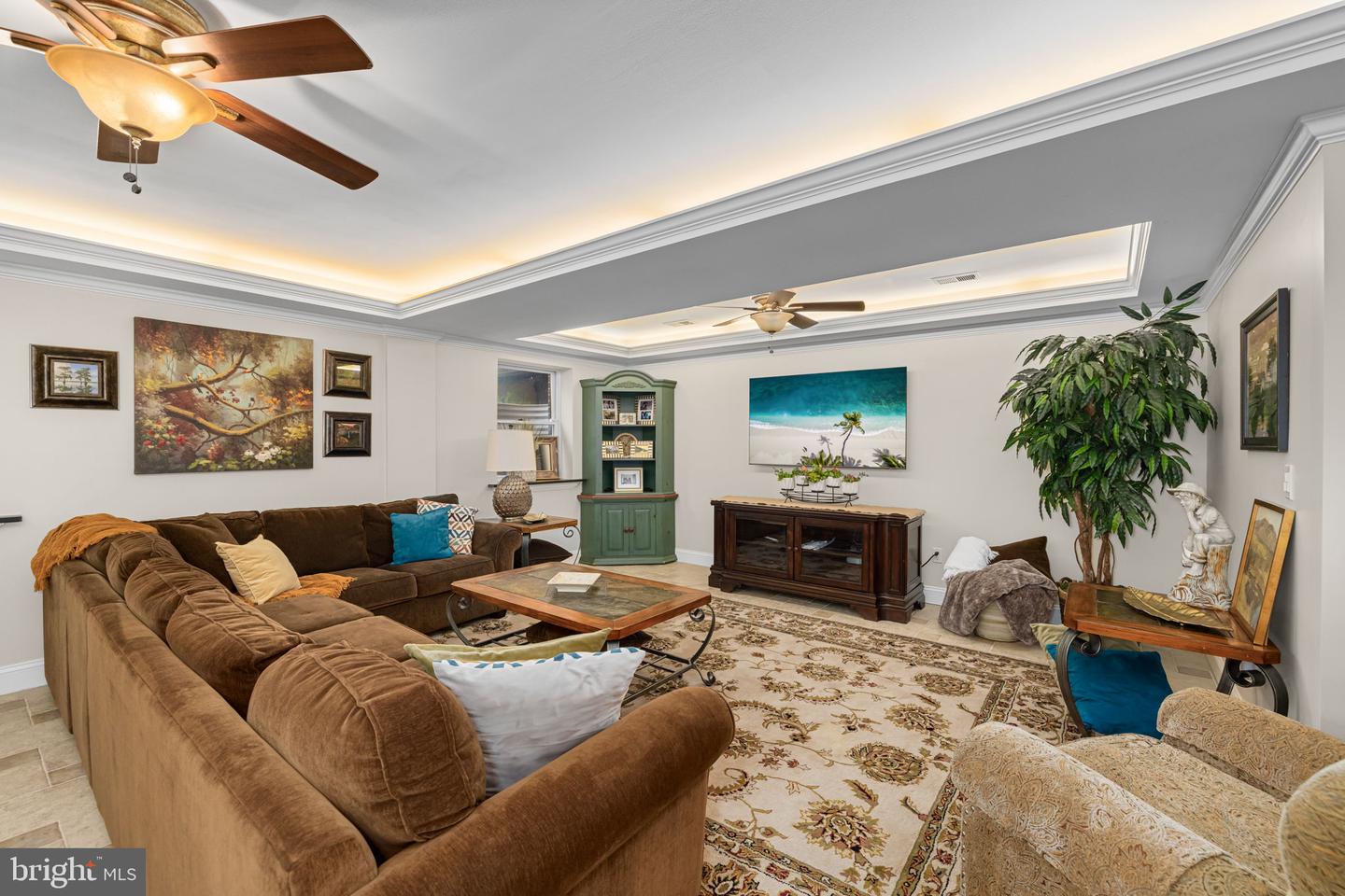 7950 WOODLAND HILLS LN, FAIRFAX STATION, Virginia 22039, 5 Bedrooms Bedrooms, ,3 BathroomsBathrooms,Residential,For sale,7950 WOODLAND HILLS LN,VAFX2244146 MLS # VAFX2244146