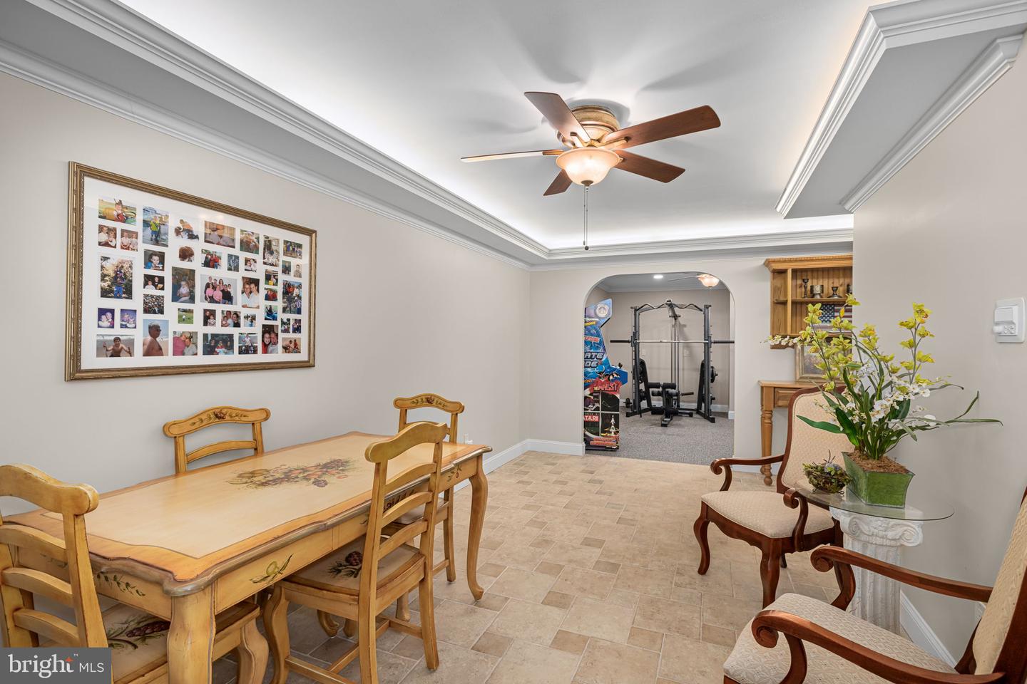 7950 WOODLAND HILLS LN, FAIRFAX STATION, Virginia 22039, 5 Bedrooms Bedrooms, ,3 BathroomsBathrooms,Residential,For sale,7950 WOODLAND HILLS LN,VAFX2244146 MLS # VAFX2244146