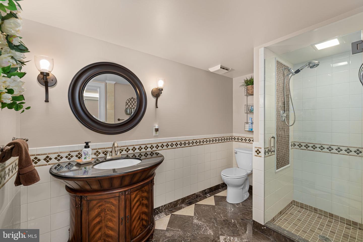 7950 WOODLAND HILLS LN, FAIRFAX STATION, Virginia 22039, 5 Bedrooms Bedrooms, ,3 BathroomsBathrooms,Residential,For sale,7950 WOODLAND HILLS LN,VAFX2244146 MLS # VAFX2244146