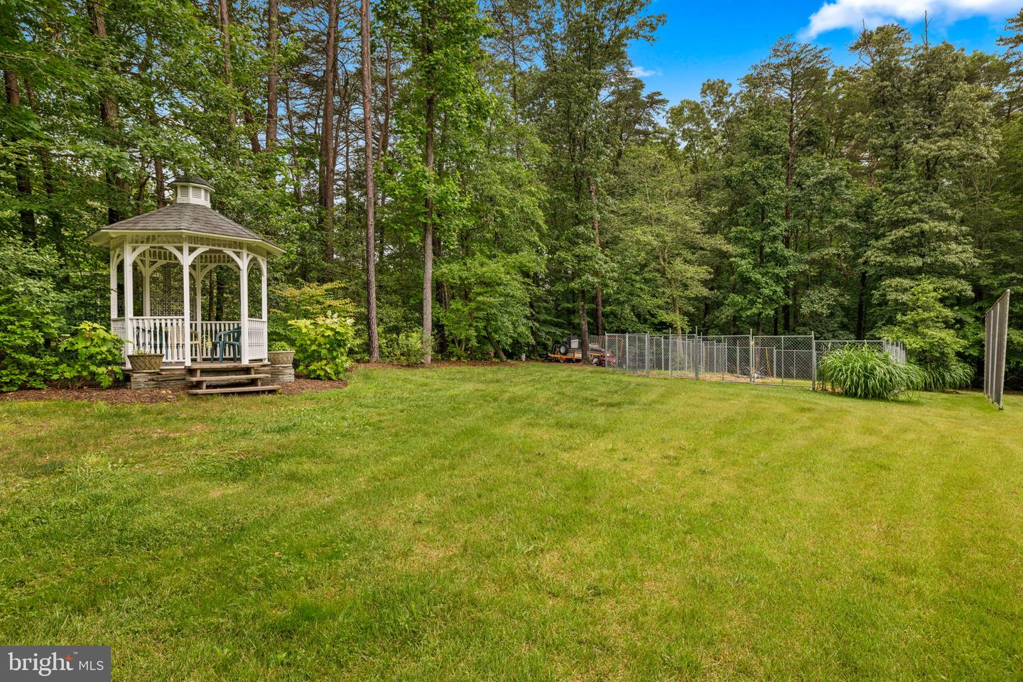 7950 WOODLAND HILLS LN, FAIRFAX STATION, Virginia 22039, 5 Bedrooms Bedrooms, ,3 BathroomsBathrooms,Residential,For sale,7950 WOODLAND HILLS LN,VAFX2244146 MLS # VAFX2244146