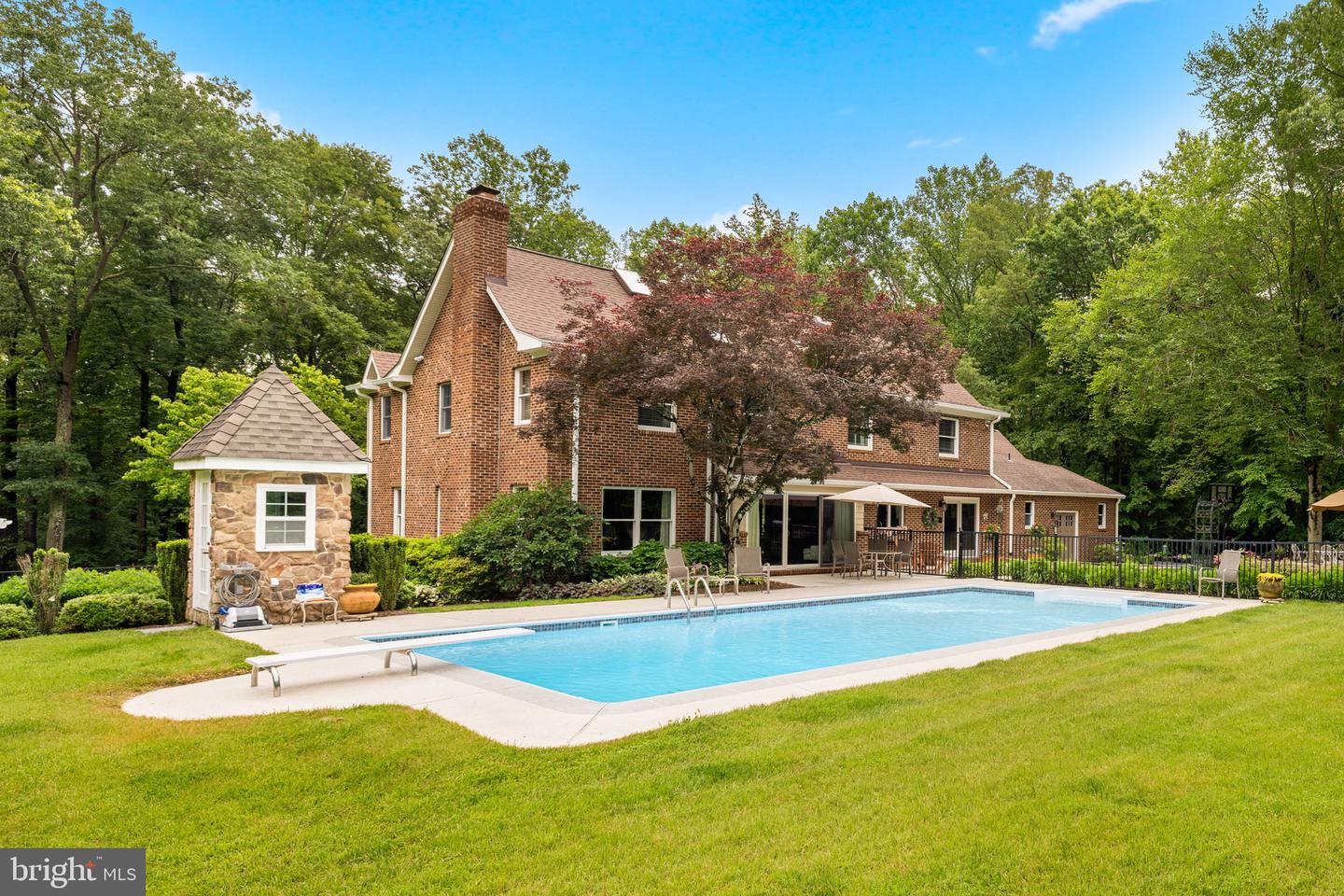 7950 WOODLAND HILLS LN, FAIRFAX STATION, Virginia 22039, 5 Bedrooms Bedrooms, ,3 BathroomsBathrooms,Residential,For sale,7950 WOODLAND HILLS LN,VAFX2244146 MLS # VAFX2244146