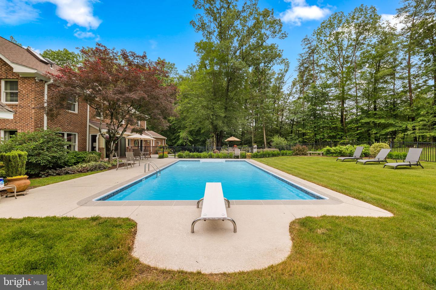 7950 WOODLAND HILLS LN, FAIRFAX STATION, Virginia 22039, 5 Bedrooms Bedrooms, ,3 BathroomsBathrooms,Residential,For sale,7950 WOODLAND HILLS LN,VAFX2244146 MLS # VAFX2244146
