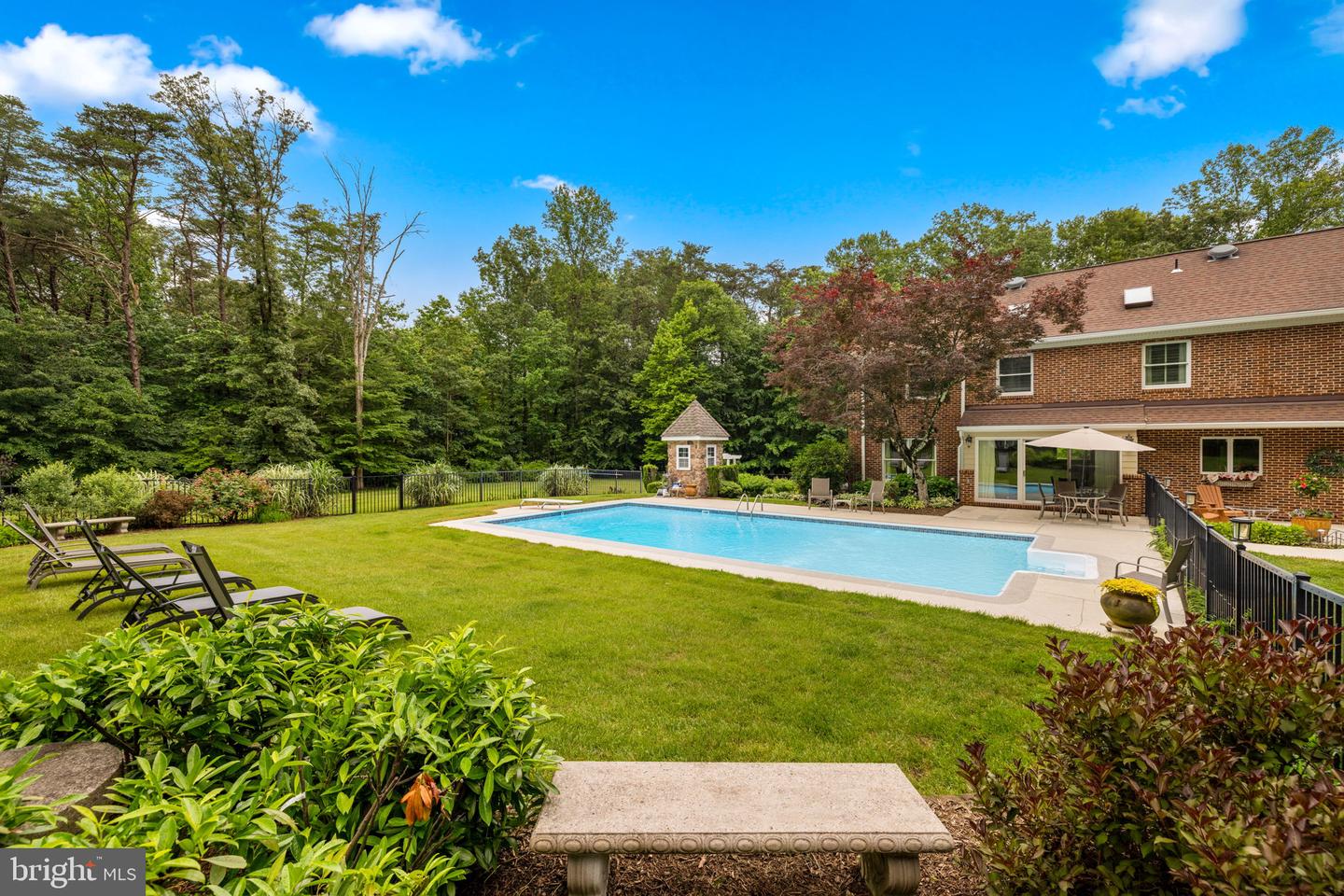 7950 WOODLAND HILLS LN, FAIRFAX STATION, Virginia 22039, 5 Bedrooms Bedrooms, ,3 BathroomsBathrooms,Residential,For sale,7950 WOODLAND HILLS LN,VAFX2244146 MLS # VAFX2244146