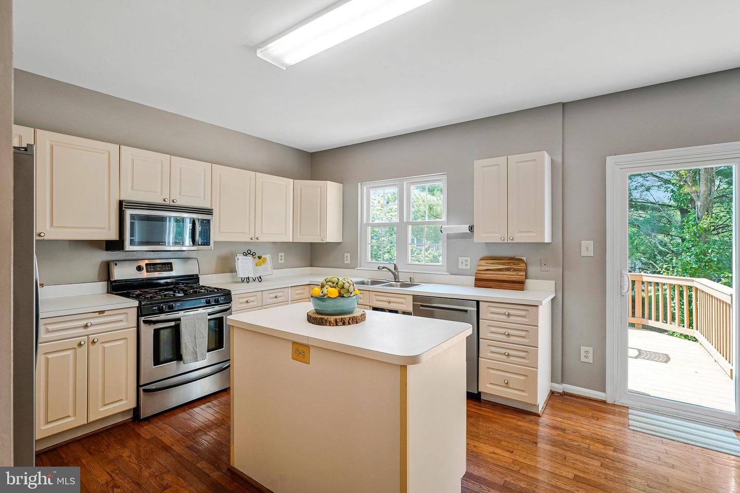 46848 LACROYS POINT TER, STERLING, Virginia 20165, 3 Bedrooms Bedrooms, ,3 BathroomsBathrooms,Residential,For sale,46848 LACROYS POINT TER,VALO2098272 MLS # VALO2098272