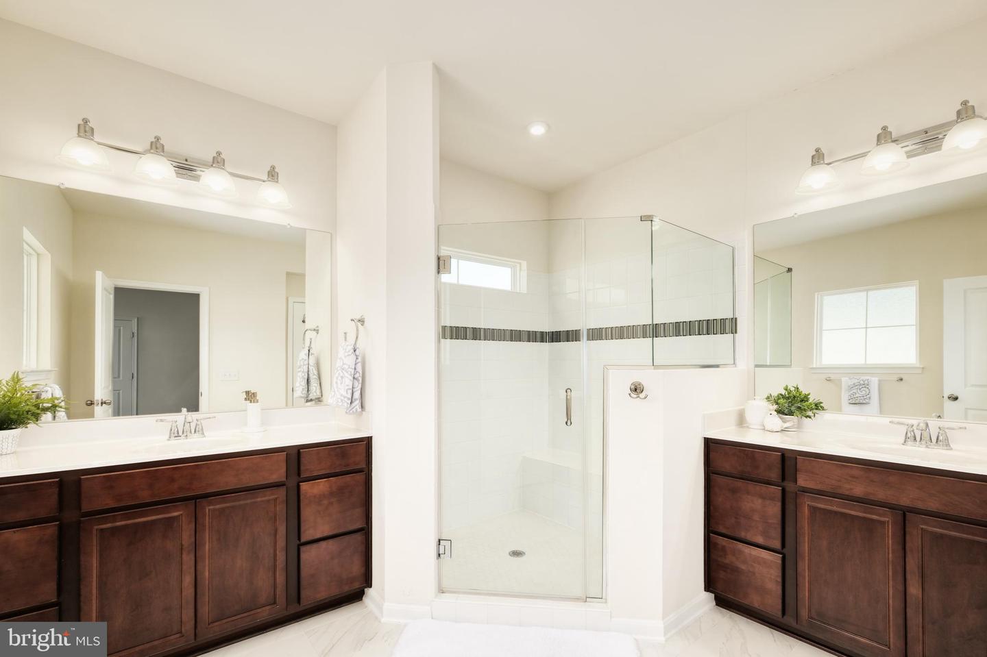 4090 ELIZABETH REED WAY, LAKE RIDGE, Virginia 22192, 4 Bedrooms Bedrooms, ,3 BathroomsBathrooms,Residential,For sale,4090 ELIZABETH REED WAY,VAPW2095906 MLS # VAPW2095906