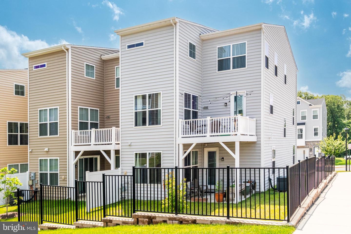 4090 ELIZABETH REED WAY, LAKE RIDGE, Virginia 22192, 4 Bedrooms Bedrooms, ,3 BathroomsBathrooms,Residential,For sale,4090 ELIZABETH REED WAY,VAPW2095906 MLS # VAPW2095906