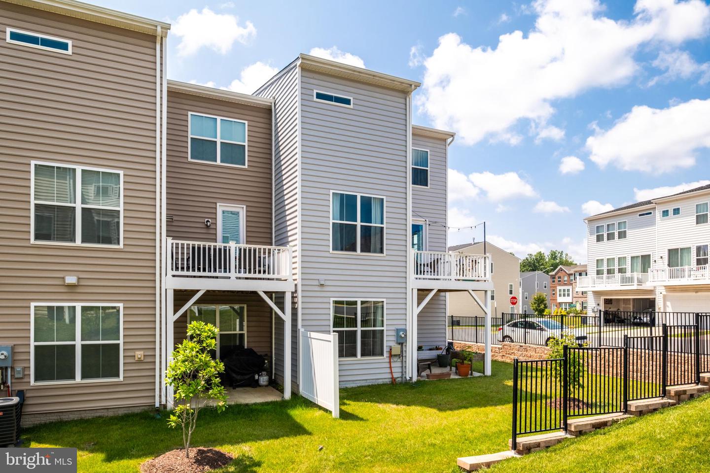 4090 ELIZABETH REED WAY, LAKE RIDGE, Virginia 22192, 4 Bedrooms Bedrooms, ,3 BathroomsBathrooms,Residential,For sale,4090 ELIZABETH REED WAY,VAPW2095906 MLS # VAPW2095906
