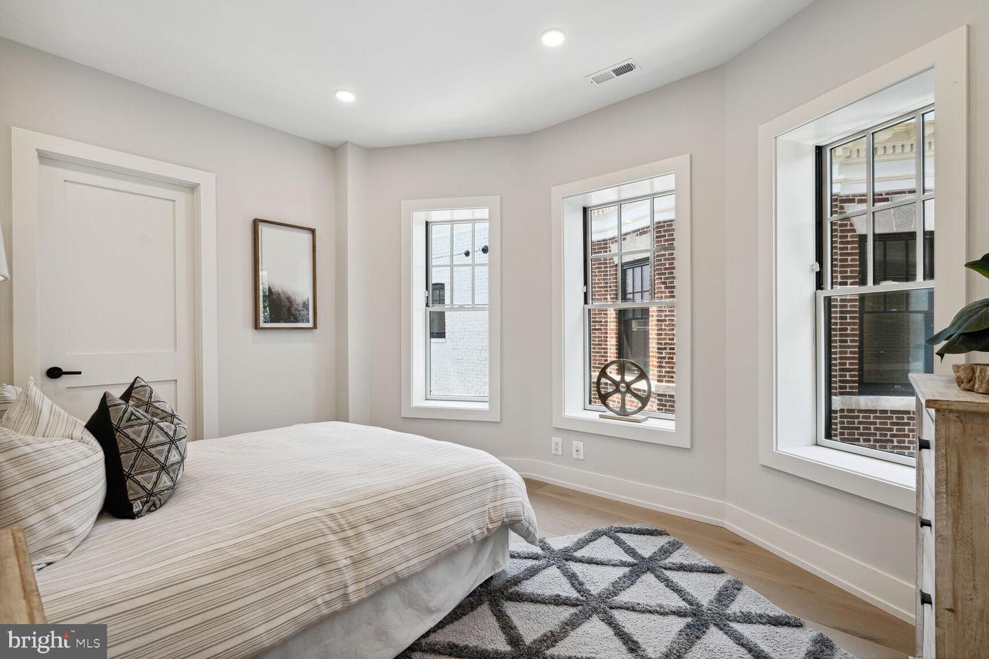1744 LANIER PL NW #3, WASHINGTON, District Of Columbia 20009, 3 Bedrooms Bedrooms, ,2 BathroomsBathrooms,Residential,For sale,1744 LANIER PL NW #3,DCDC2203376 MLS # DCDC2203376