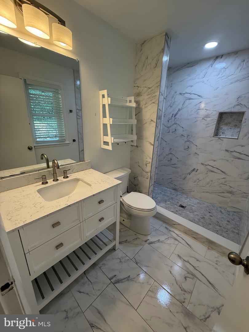 1800 COURTLAND RD, ALEXANDRIA, Virginia 22306, 5 Bedrooms Bedrooms, ,3 BathroomsBathrooms,Residential,For sale,1800 COURTLAND RD,VAFX2244138 MLS # VAFX2244138
