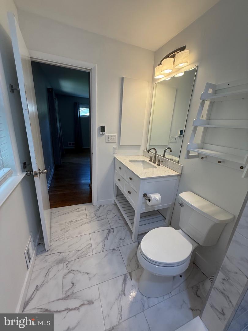 1800 COURTLAND RD, ALEXANDRIA, Virginia 22306, 5 Bedrooms Bedrooms, ,3 BathroomsBathrooms,Residential,For sale,1800 COURTLAND RD,VAFX2244138 MLS # VAFX2244138