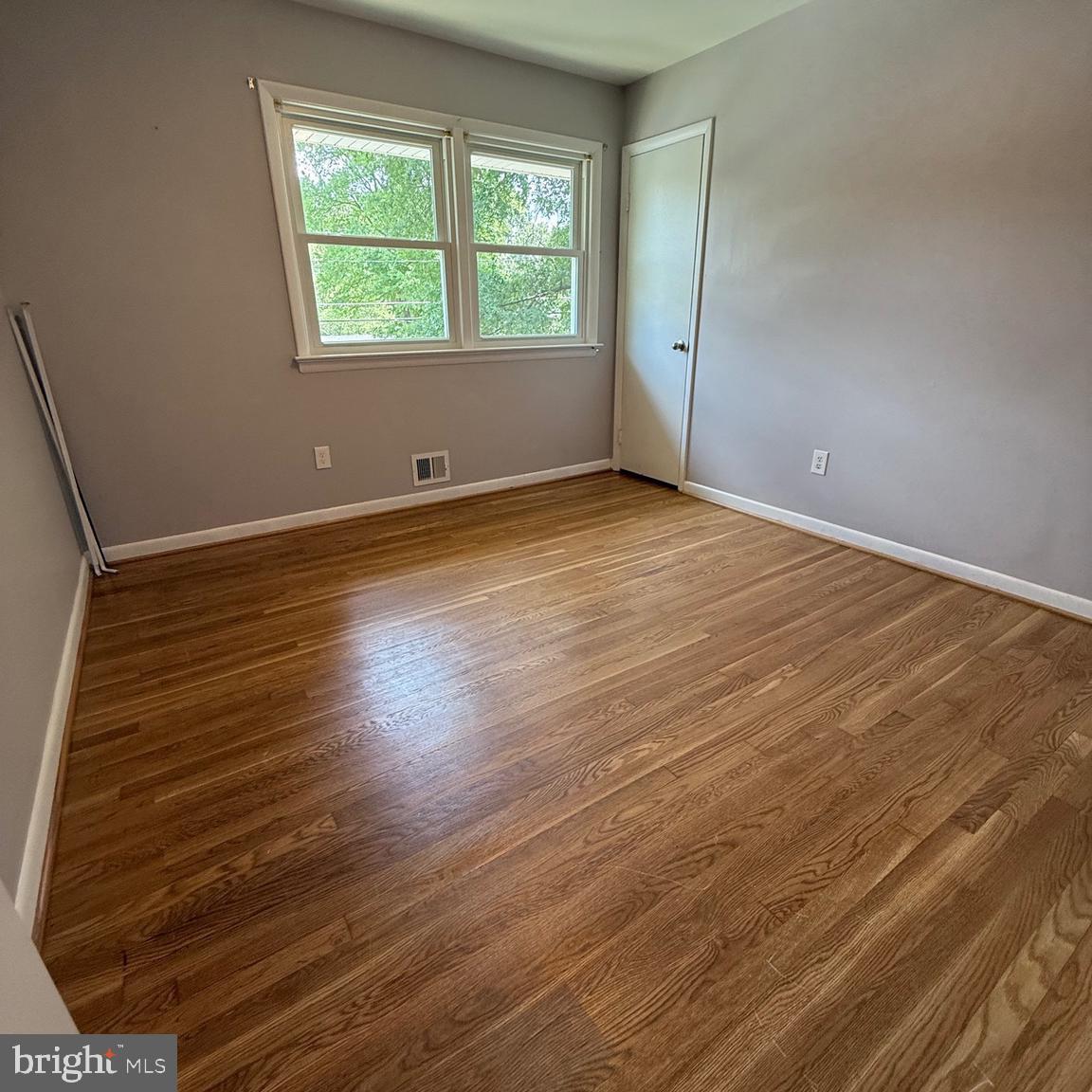 1800 COURTLAND RD, ALEXANDRIA, Virginia 22306, 5 Bedrooms Bedrooms, ,3 BathroomsBathrooms,Residential,For sale,1800 COURTLAND RD,VAFX2244138 MLS # VAFX2244138