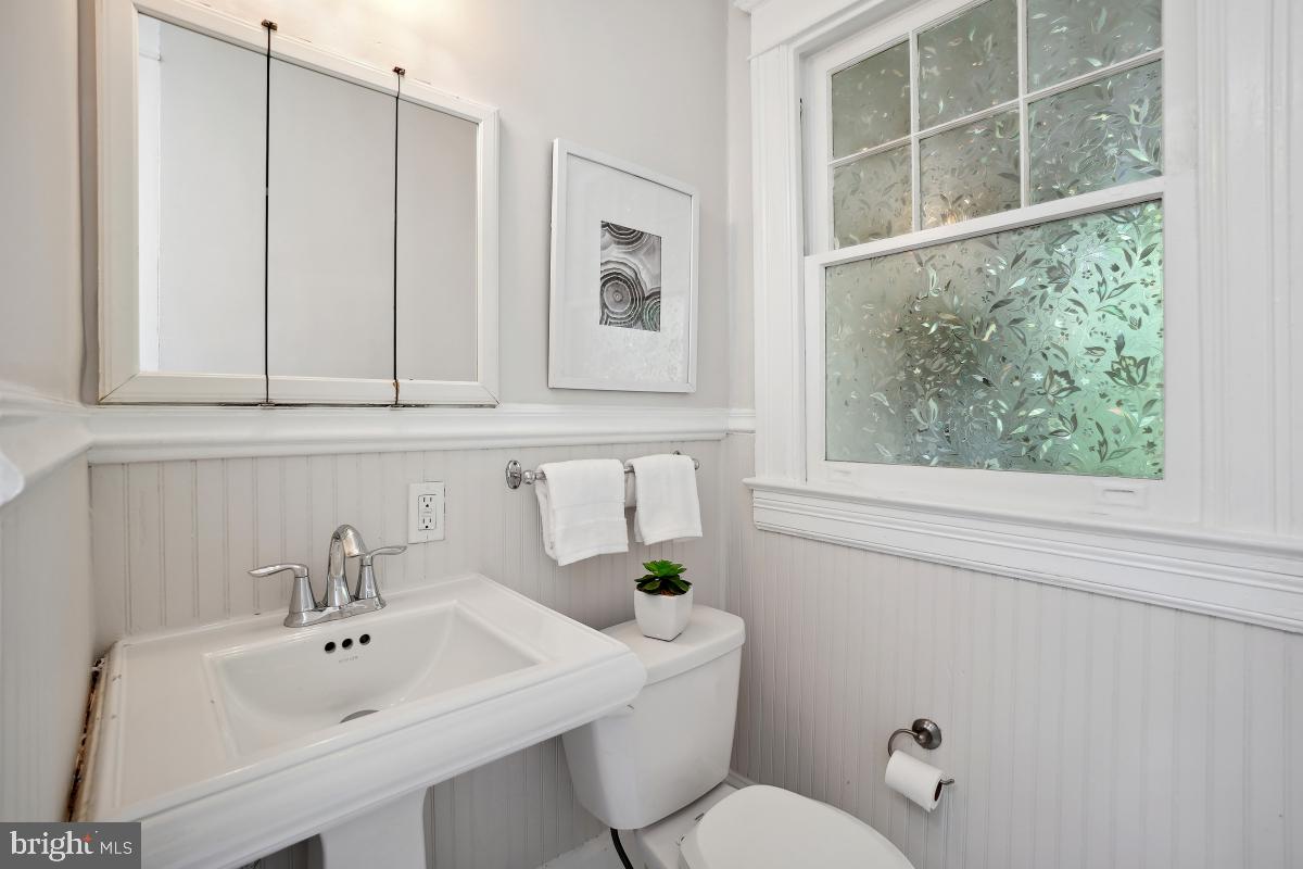 304 BRYANT ST NE, WASHINGTON, District Of Columbia 20002, 2 Bedrooms Bedrooms, ,2 BathroomsBathrooms,Residential,For sale,304 BRYANT ST NE,DCDC2203404 MLS # DCDC2203404