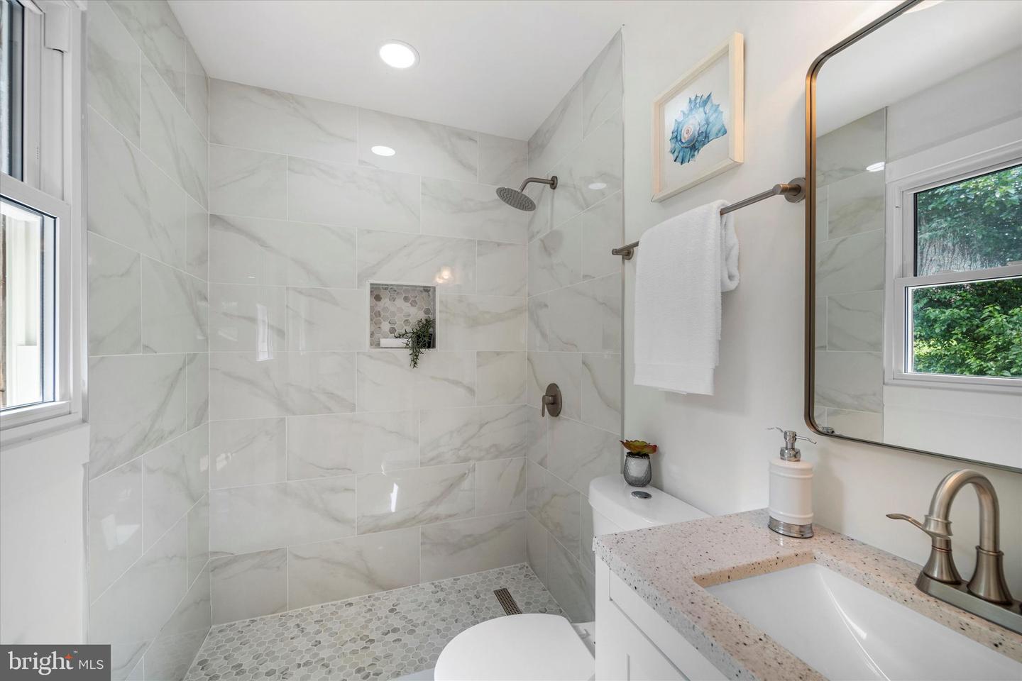13708 GILBERT RD, WOODBRIDGE, Virginia 22193, 5 Bedrooms Bedrooms, ,3 BathroomsBathrooms,Residential,For sale,13708 GILBERT RD,VAPW2095976 MLS # VAPW2095976