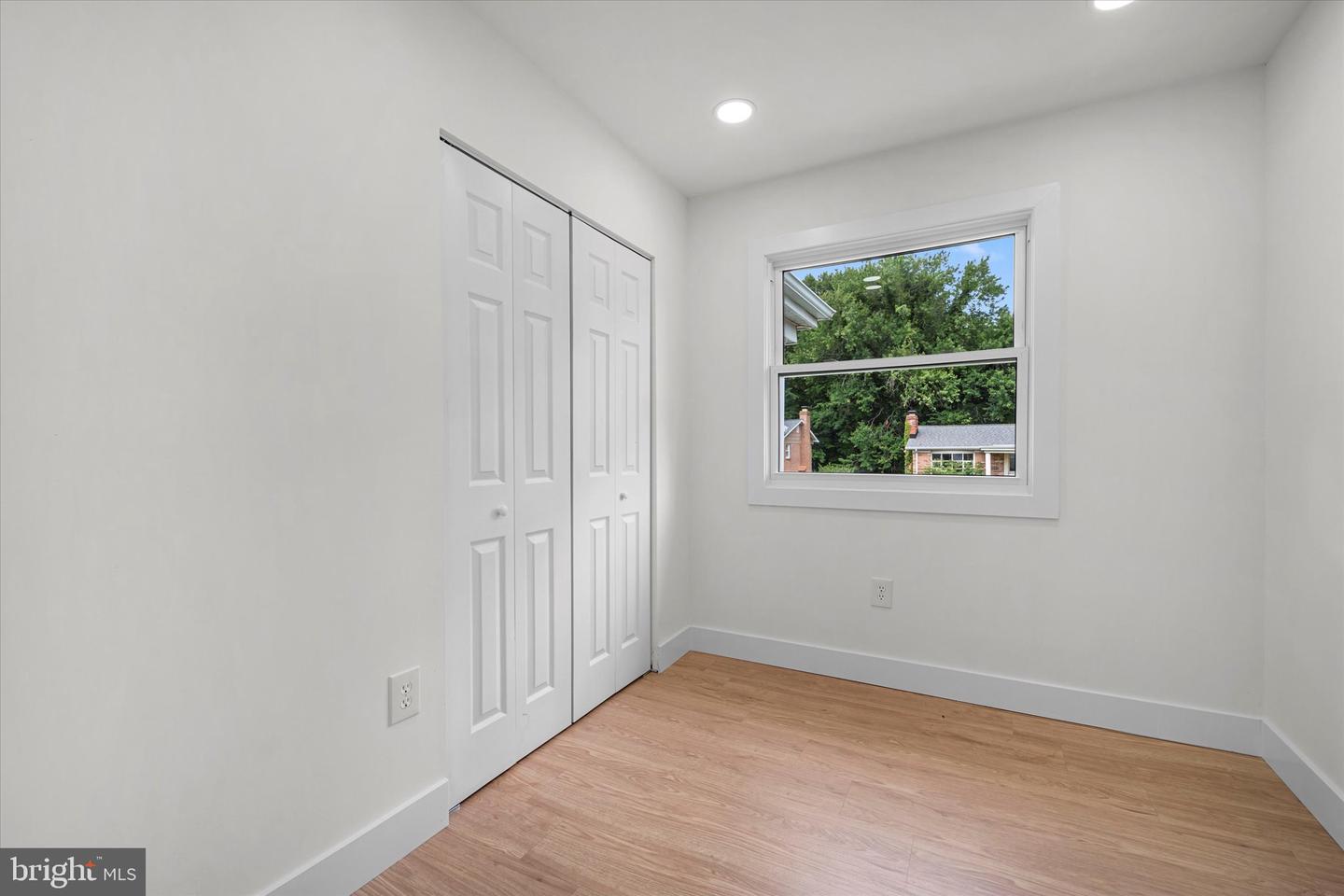 13708 GILBERT RD, WOODBRIDGE, Virginia 22193, 5 Bedrooms Bedrooms, ,3 BathroomsBathrooms,Residential,For sale,13708 GILBERT RD,VAPW2095976 MLS # VAPW2095976