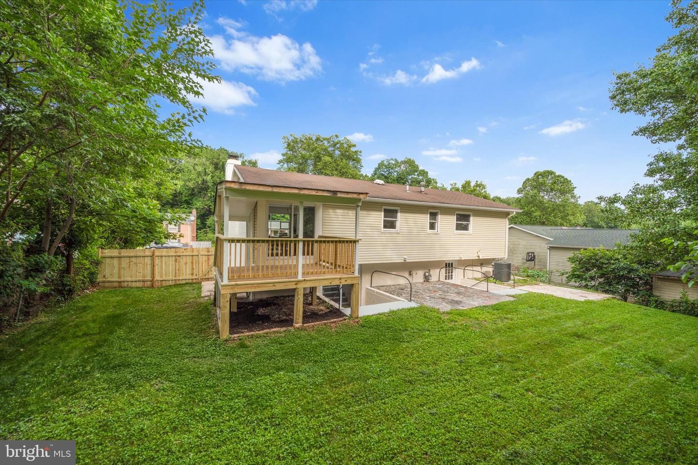 13708 GILBERT RD, WOODBRIDGE, Virginia 22193, 5 Bedrooms Bedrooms, ,3 BathroomsBathrooms,Residential,For sale,13708 GILBERT RD,VAPW2095976 MLS # VAPW2095976