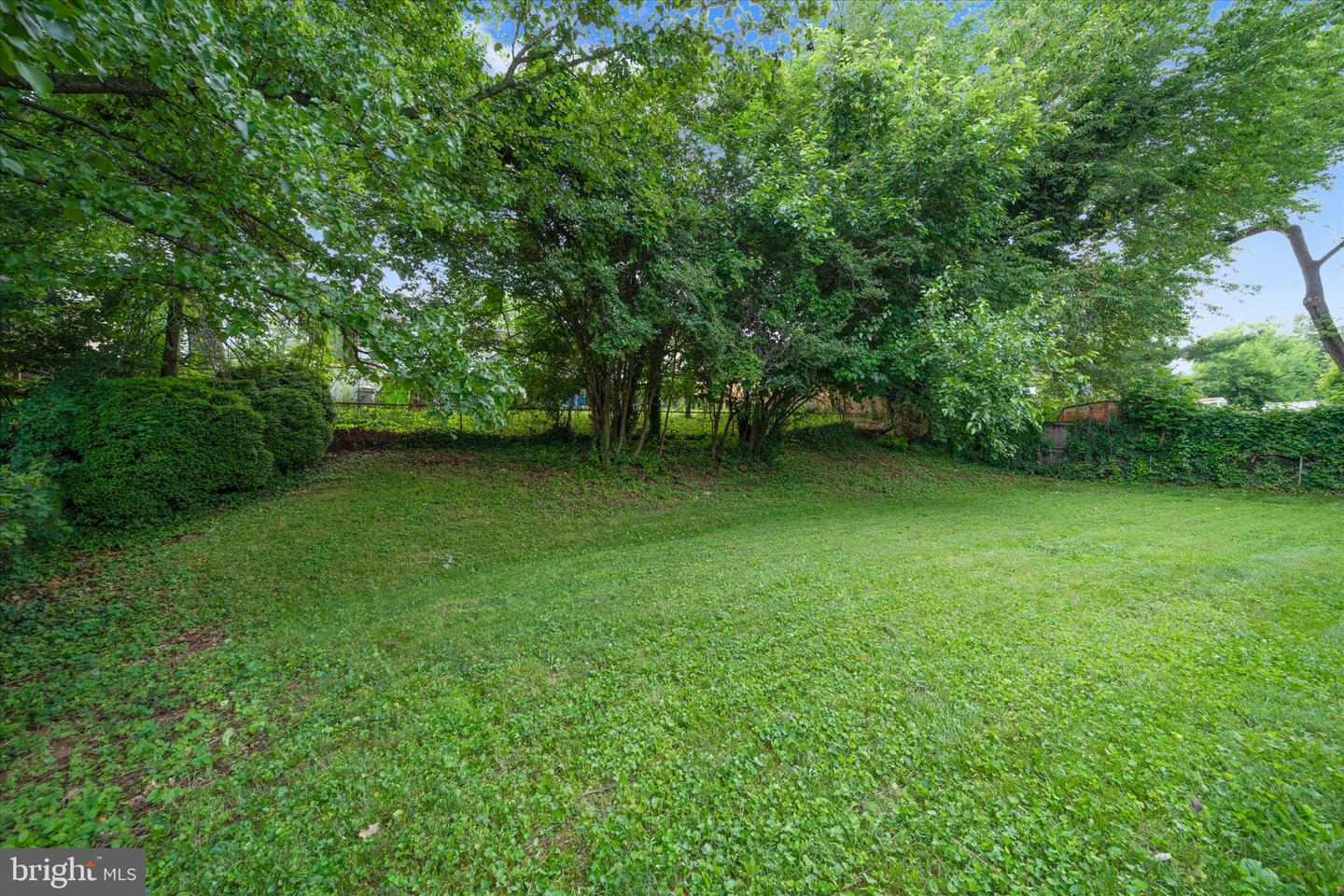 13708 GILBERT RD, WOODBRIDGE, Virginia 22193, 5 Bedrooms Bedrooms, ,3 BathroomsBathrooms,Residential,For sale,13708 GILBERT RD,VAPW2095976 MLS # VAPW2095976