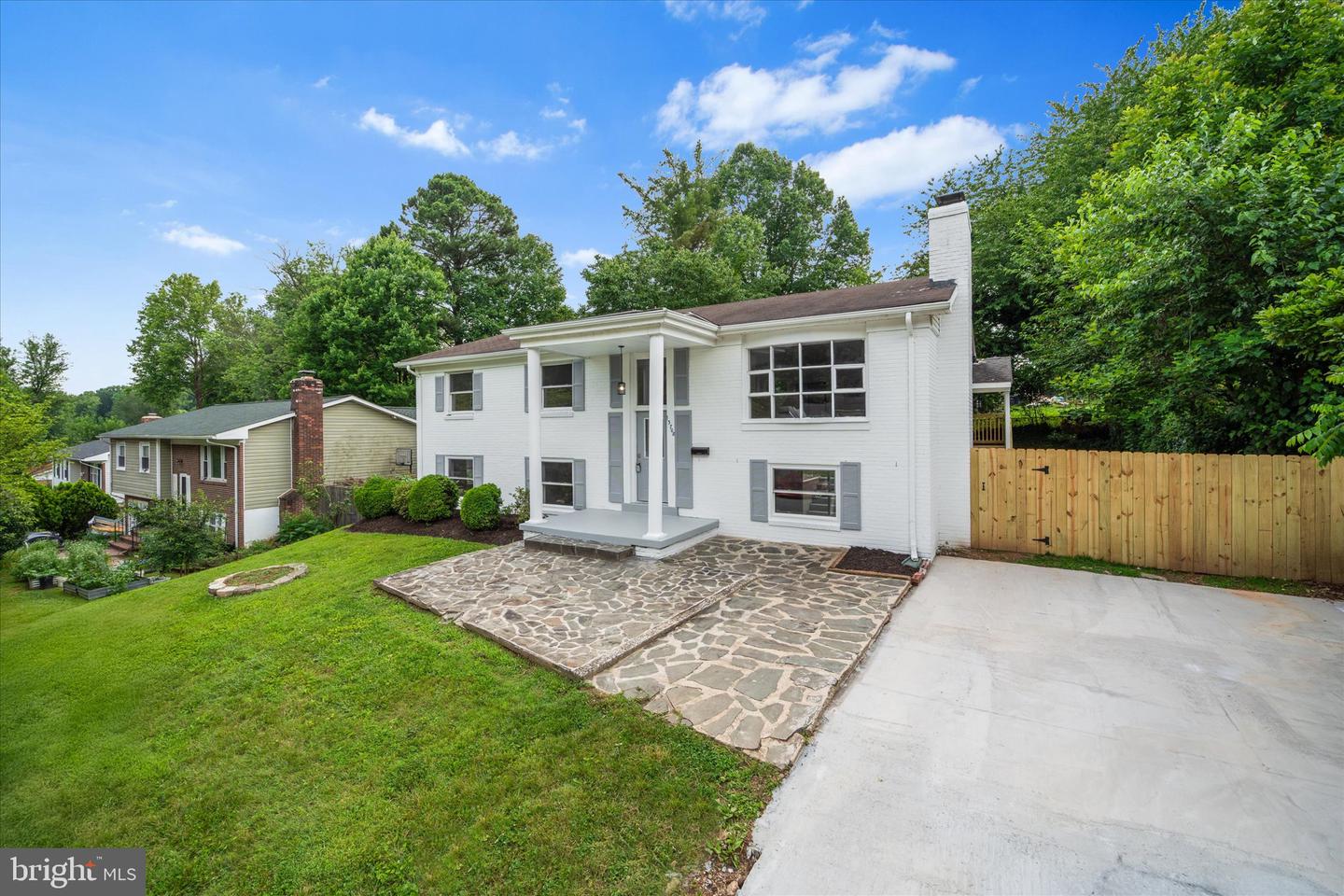 13708 GILBERT RD, WOODBRIDGE, Virginia 22193, 5 Bedrooms Bedrooms, ,3 BathroomsBathrooms,Residential,For sale,13708 GILBERT RD,VAPW2095976 MLS # VAPW2095976