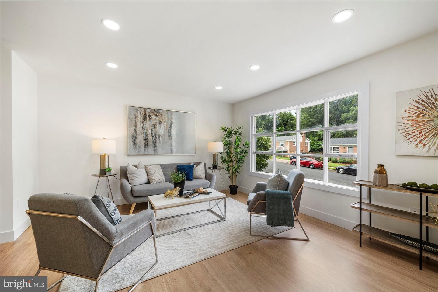 13708 GILBERT RD, WOODBRIDGE, Virginia 22193, 5 Bedrooms Bedrooms, ,3 BathroomsBathrooms,Residential,For sale,13708 GILBERT RD,VAPW2095976 MLS # VAPW2095976