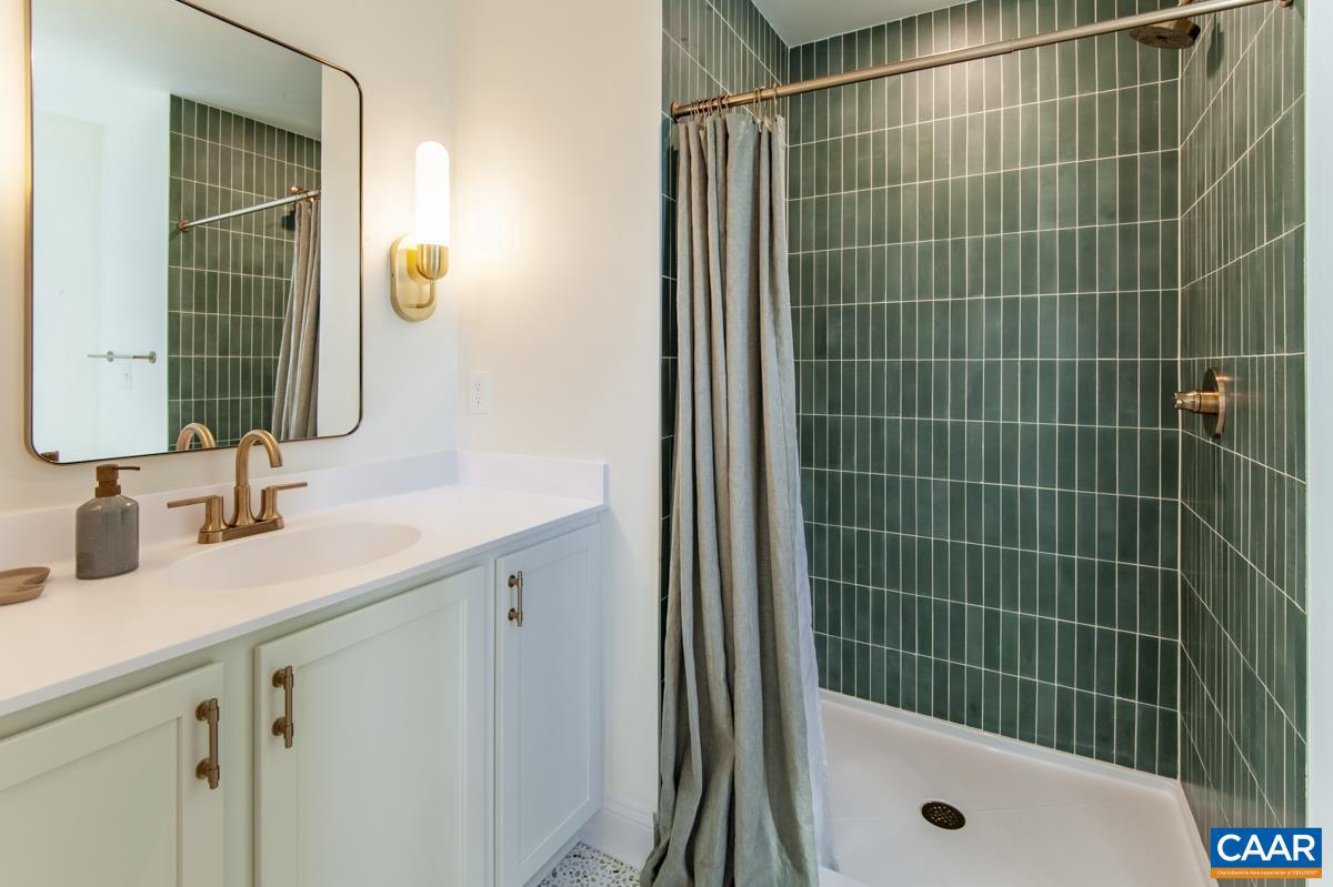 3706 THICKET RUN PL, CHARLOTTESVILLE, Virginia 22911, 5 Bedrooms Bedrooms, ,5 BathroomsBathrooms,Residential,For sale,3706 THICKET RUN PL,665274 MLS # 665274