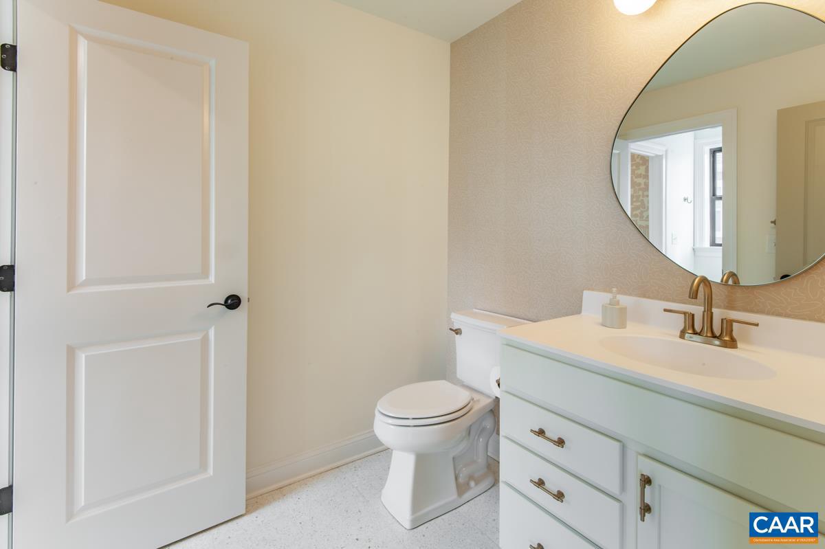 3706 THICKET RUN PL, CHARLOTTESVILLE, Virginia 22911, 5 Bedrooms Bedrooms, ,5 BathroomsBathrooms,Residential,For sale,3706 THICKET RUN PL,665274 MLS # 665274