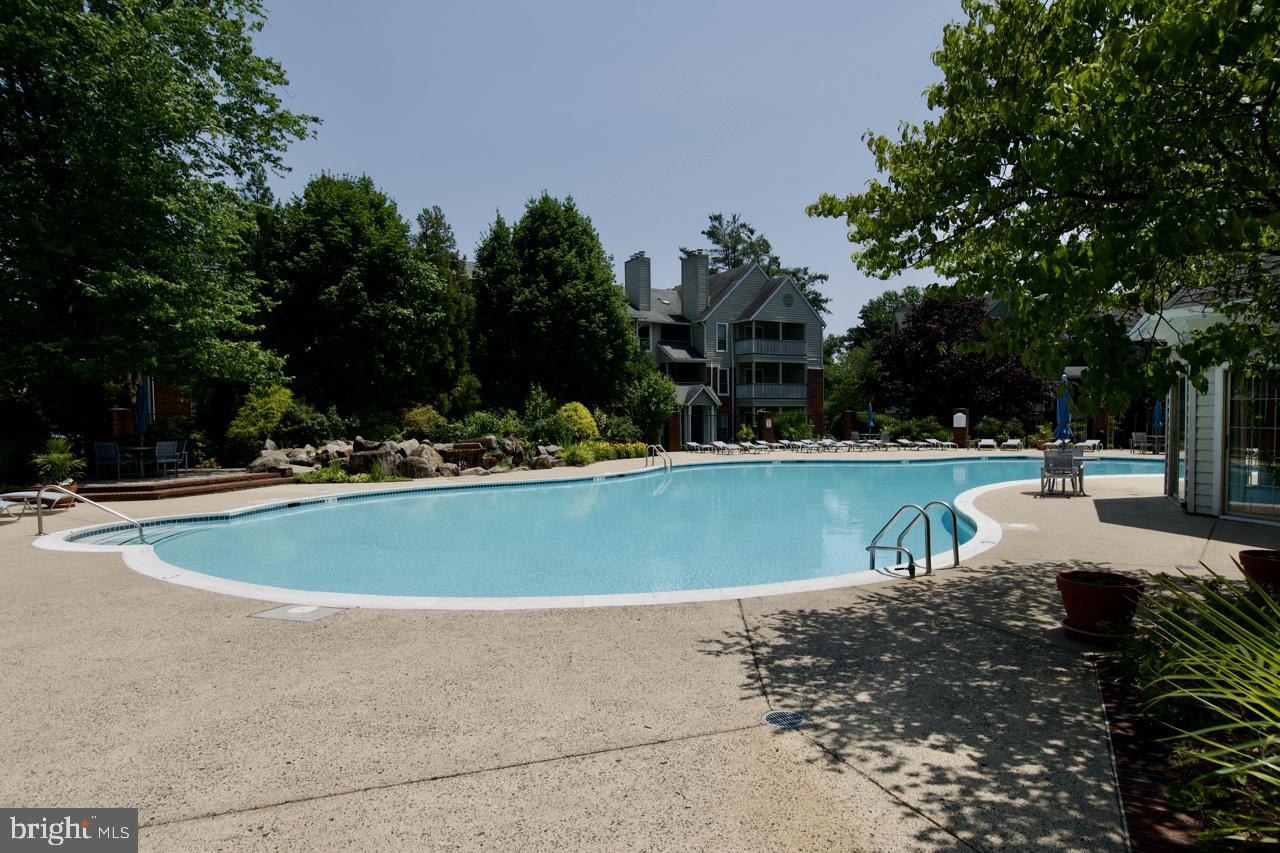 3916 PENDERVIEW DR #435, FAIRFAX, Virginia 22033, 1 Bedroom Bedrooms, ,1 BathroomBathrooms,Residential,For sale,3916 PENDERVIEW DR #435,VAFX2244964 MLS # VAFX2244964