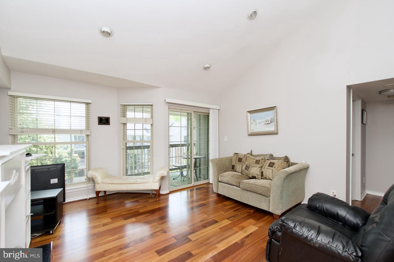3916 PENDERVIEW DR #435, FAIRFAX, Virginia 22033, 1 Bedroom Bedrooms, ,1 BathroomBathrooms,Residential,For sale,3916 PENDERVIEW DR #435,VAFX2244964 MLS # VAFX2244964