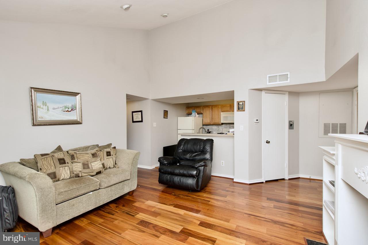 3916 PENDERVIEW DR #435, FAIRFAX, Virginia 22033, 1 Bedroom Bedrooms, ,1 BathroomBathrooms,Residential,For sale,3916 PENDERVIEW DR #435,VAFX2244964 MLS # VAFX2244964