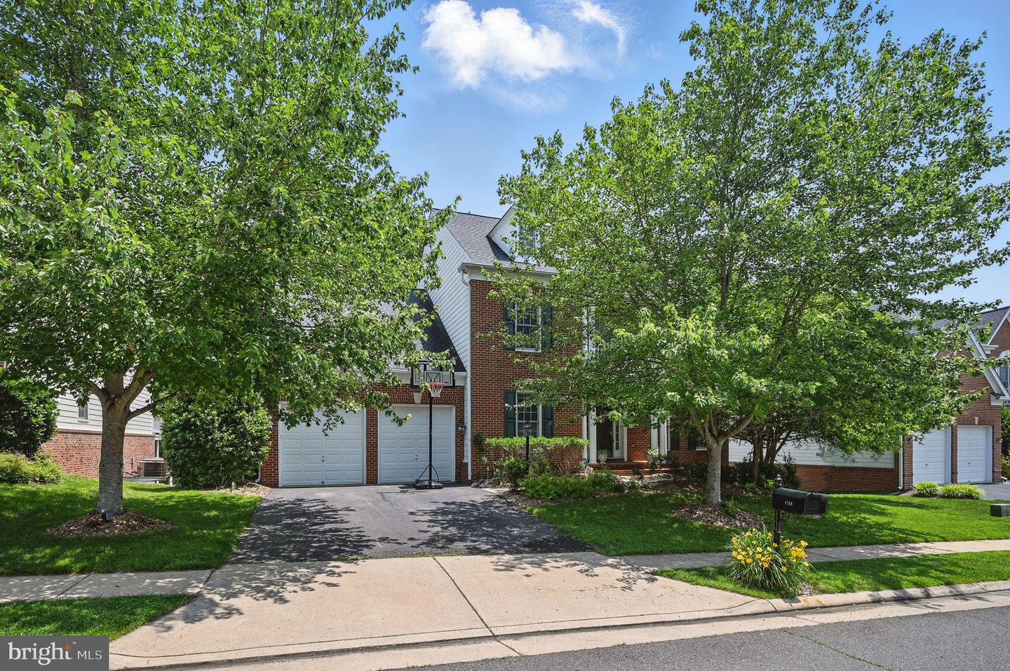 4788 CHARTER CT, WOODBRIDGE, Virginia 22192, 4 Bedrooms Bedrooms, ,3 BathroomsBathrooms,Residential,For sale,4788 CHARTER CT,VAPW2096140 MLS # VAPW2096140