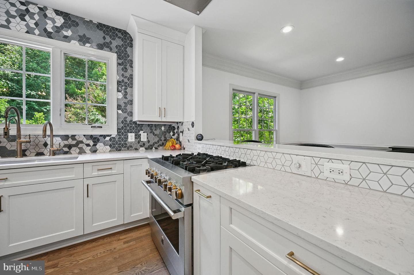 4788 CHARTER CT, WOODBRIDGE, Virginia 22192, 4 Bedrooms Bedrooms, ,3 BathroomsBathrooms,Residential,For sale,4788 CHARTER CT,VAPW2096140 MLS # VAPW2096140