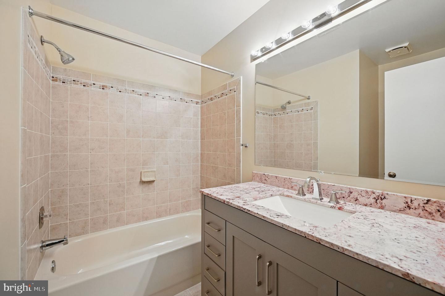 11707 CRITTON CIR, WOODBRIDGE, Virginia 22192, 4 Bedrooms Bedrooms, ,3 BathroomsBathrooms,Residential,For sale,11707 CRITTON CIR,VAPW2096150 MLS # VAPW2096150