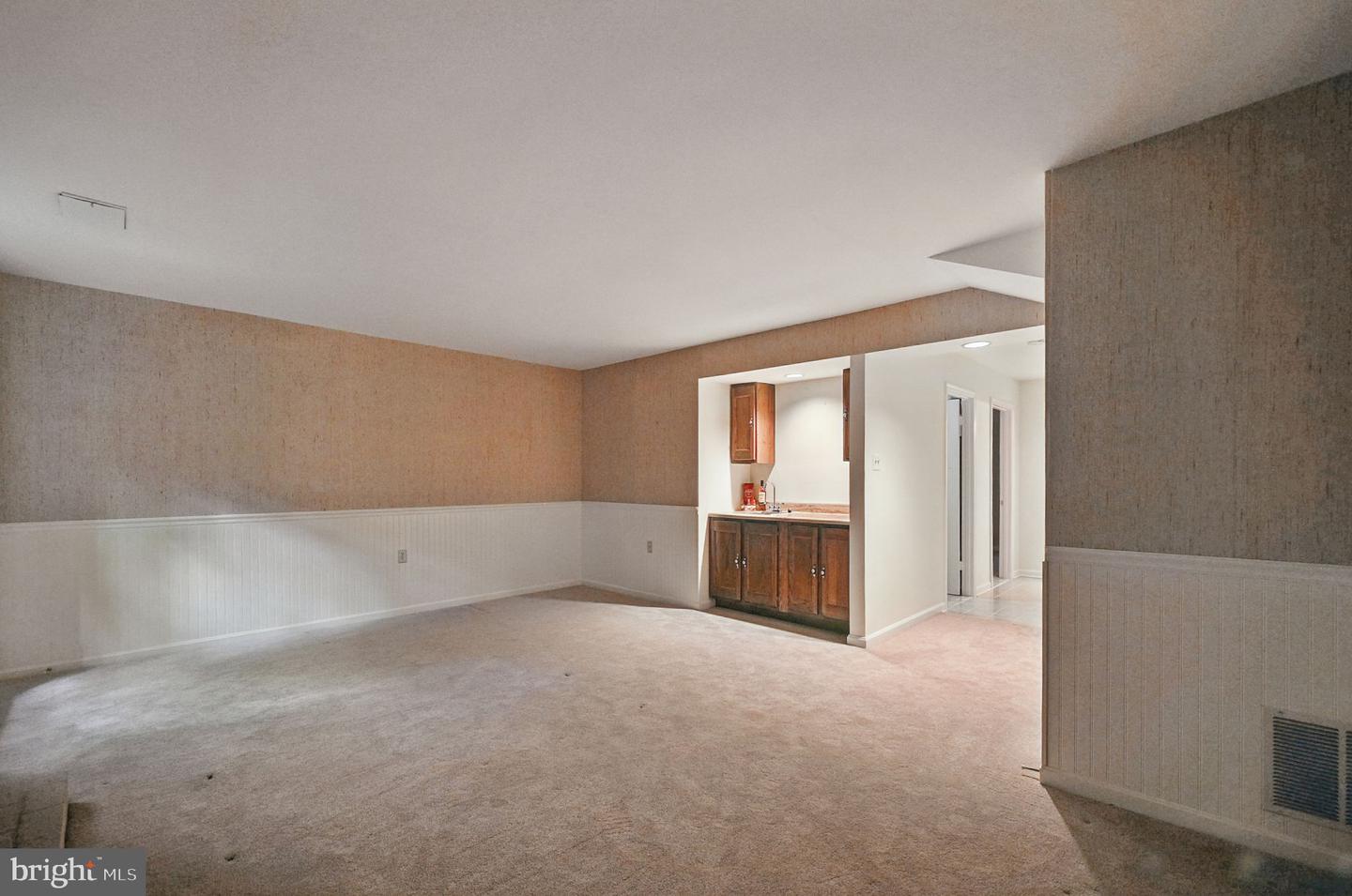 11707 CRITTON CIR, WOODBRIDGE, Virginia 22192, 4 Bedrooms Bedrooms, ,3 BathroomsBathrooms,Residential,For sale,11707 CRITTON CIR,VAPW2096150 MLS # VAPW2096150