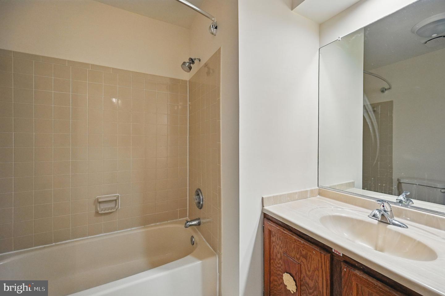 11707 CRITTON CIR, WOODBRIDGE, Virginia 22192, 4 Bedrooms Bedrooms, ,3 BathroomsBathrooms,Residential,For sale,11707 CRITTON CIR,VAPW2096150 MLS # VAPW2096150