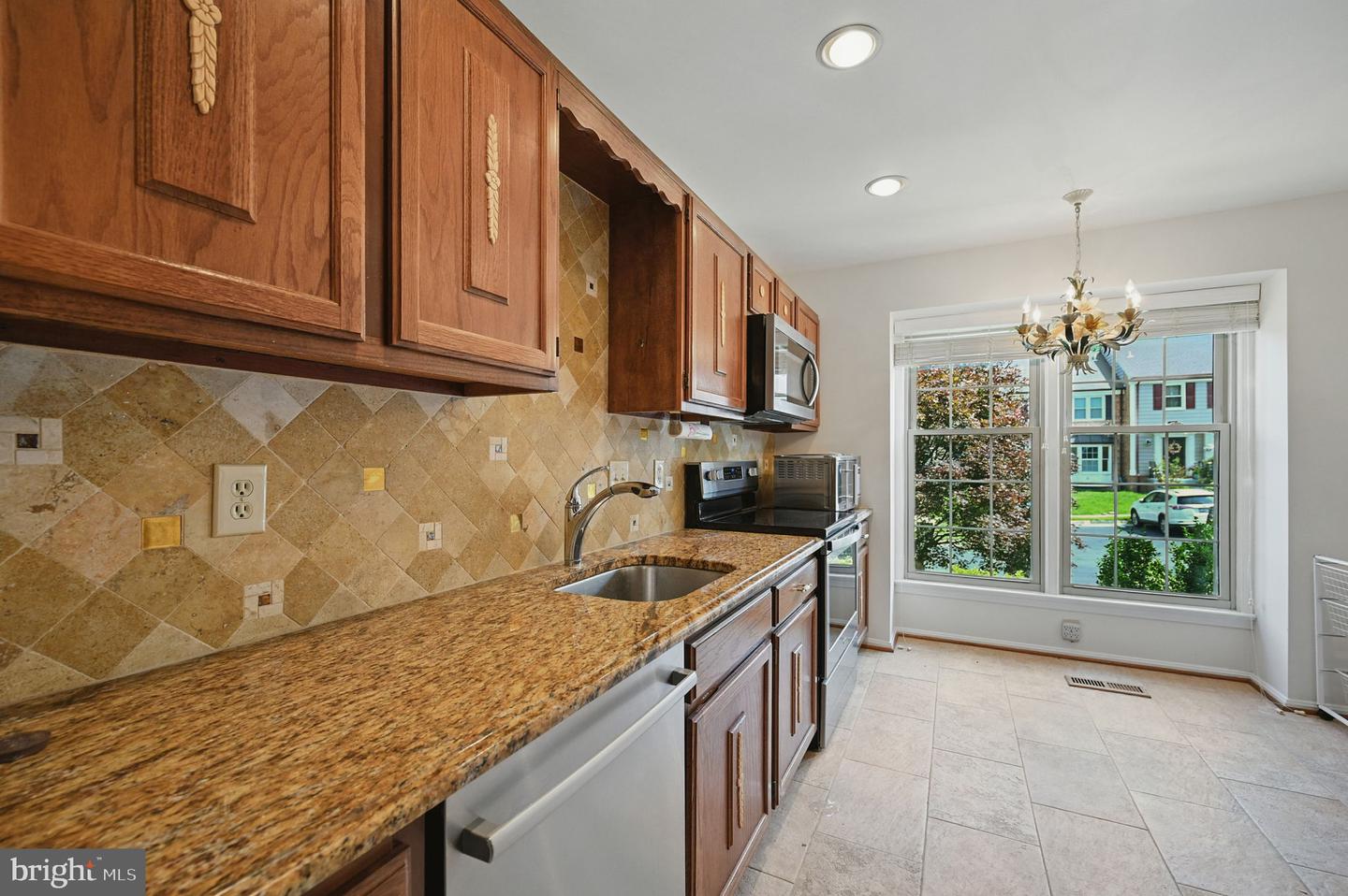 11707 CRITTON CIR, WOODBRIDGE, Virginia 22192, 4 Bedrooms Bedrooms, ,3 BathroomsBathrooms,Residential,For sale,11707 CRITTON CIR,VAPW2096150 MLS # VAPW2096150
