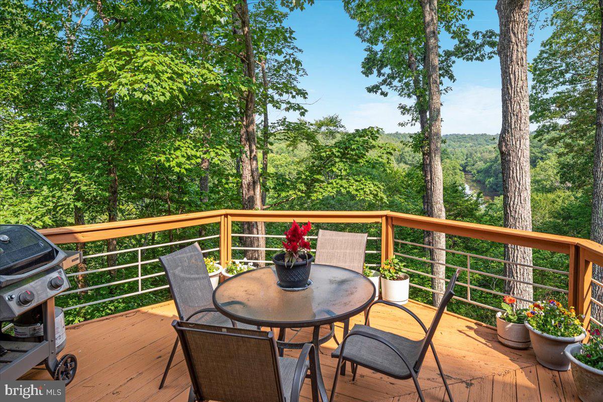 11656 SANDAL WOOD LN, MANASSAS, Virginia 20112, 4 Bedrooms Bedrooms, ,4 BathroomsBathrooms,Residential,For sale,11656 SANDAL WOOD LN,VAPW2095982 MLS # VAPW2095982