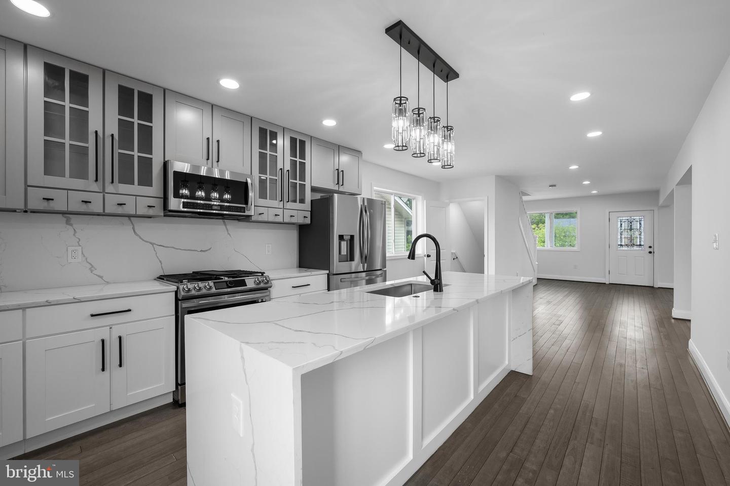 4261 MEADE ST NE, WASHINGTON, District Of Columbia 20019, 6 Bedrooms Bedrooms, 6 Rooms Rooms,5 BathroomsBathrooms,Residential,For sale,4261 MEADE ST NE,DCDC2203556 MLS # DCDC2203556