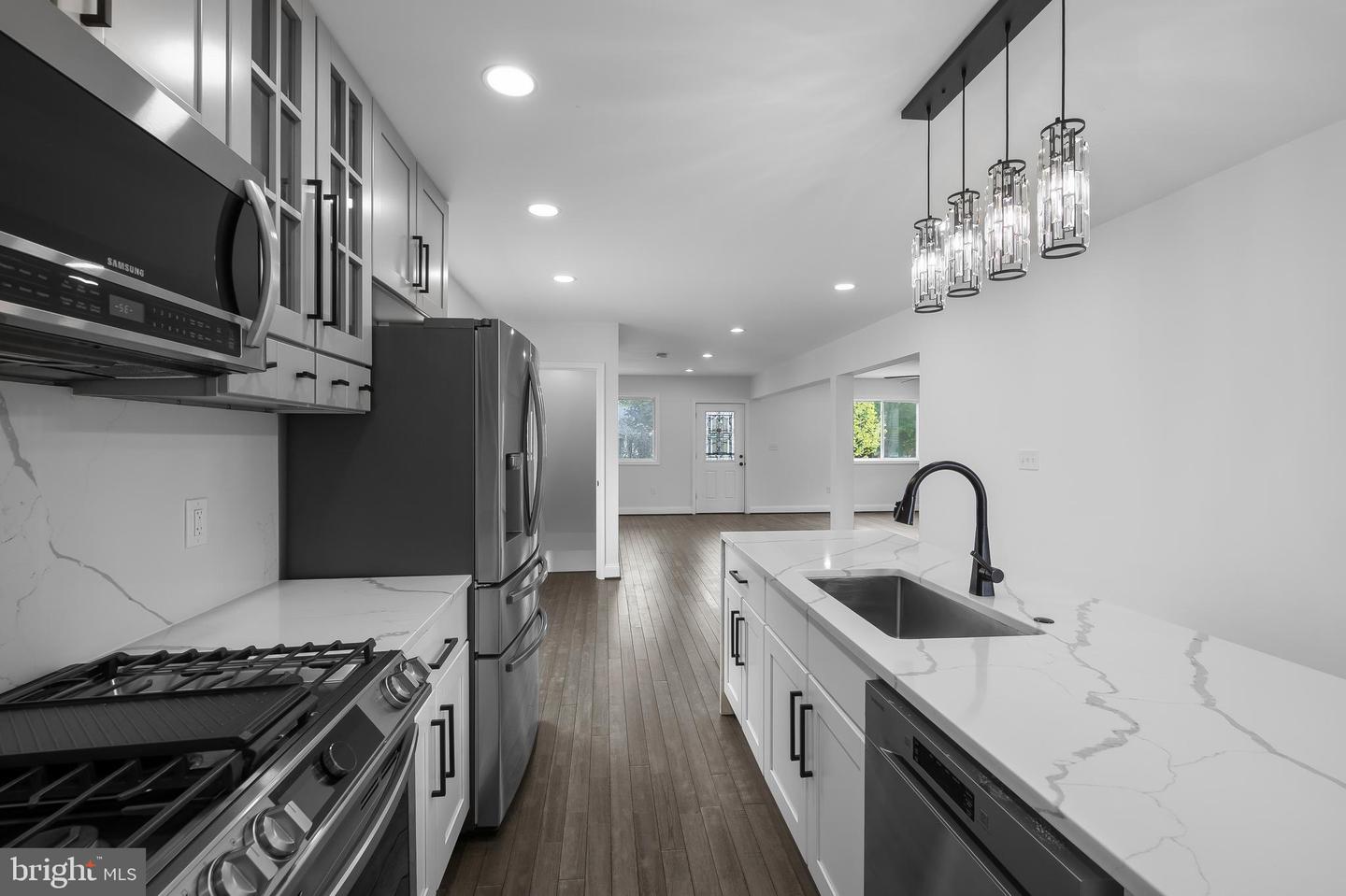 4261 MEADE ST NE, WASHINGTON, District Of Columbia 20019, 6 Bedrooms Bedrooms, 6 Rooms Rooms,5 BathroomsBathrooms,Residential,For sale,4261 MEADE ST NE,DCDC2203556 MLS # DCDC2203556