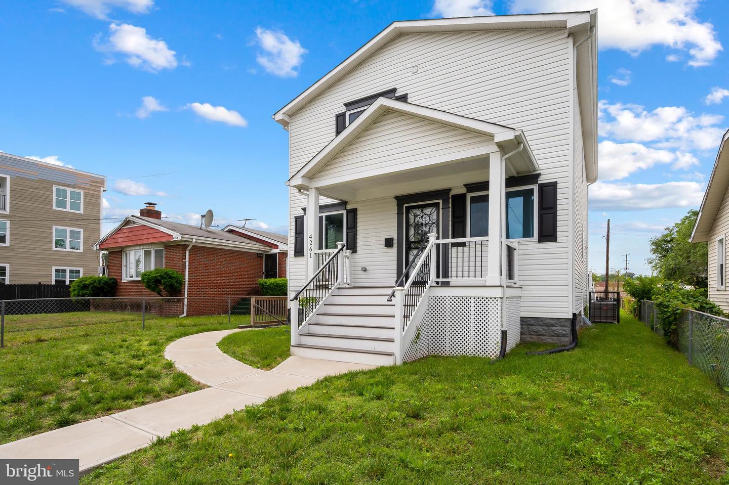 4261 MEADE ST NE, WASHINGTON, District Of Columbia 20019, 6 Bedrooms Bedrooms, 6 Rooms Rooms,5 BathroomsBathrooms,Residential,For sale,4261 MEADE ST NE,DCDC2203556 MLS # DCDC2203556