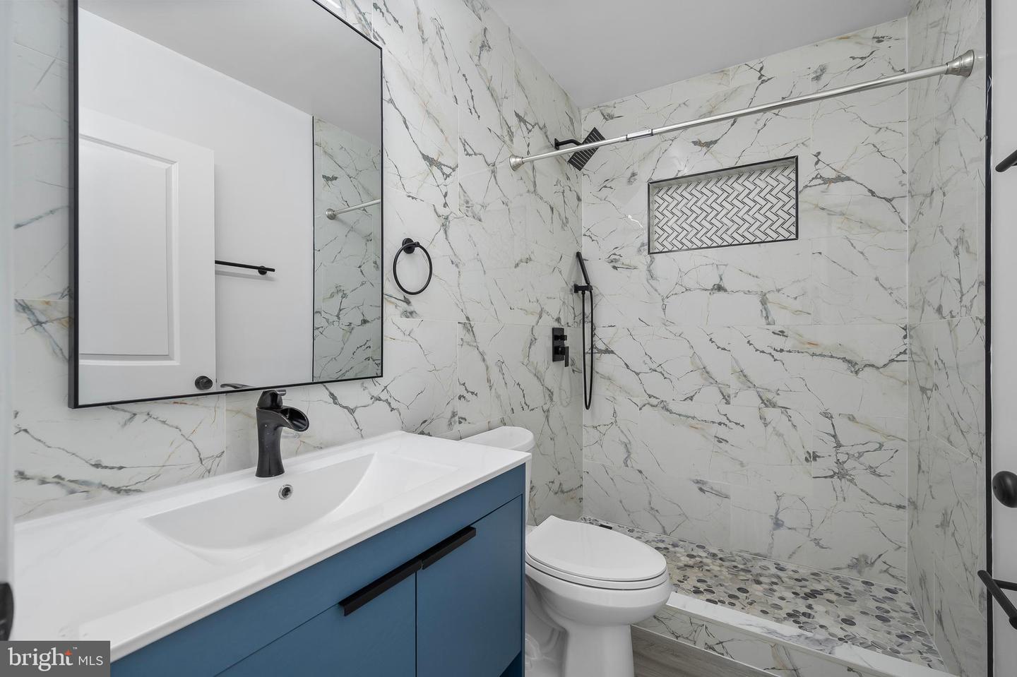 4261 MEADE ST NE, WASHINGTON, District Of Columbia 20019, 6 Bedrooms Bedrooms, 6 Rooms Rooms,5 BathroomsBathrooms,Residential,For sale,4261 MEADE ST NE,DCDC2203556 MLS # DCDC2203556