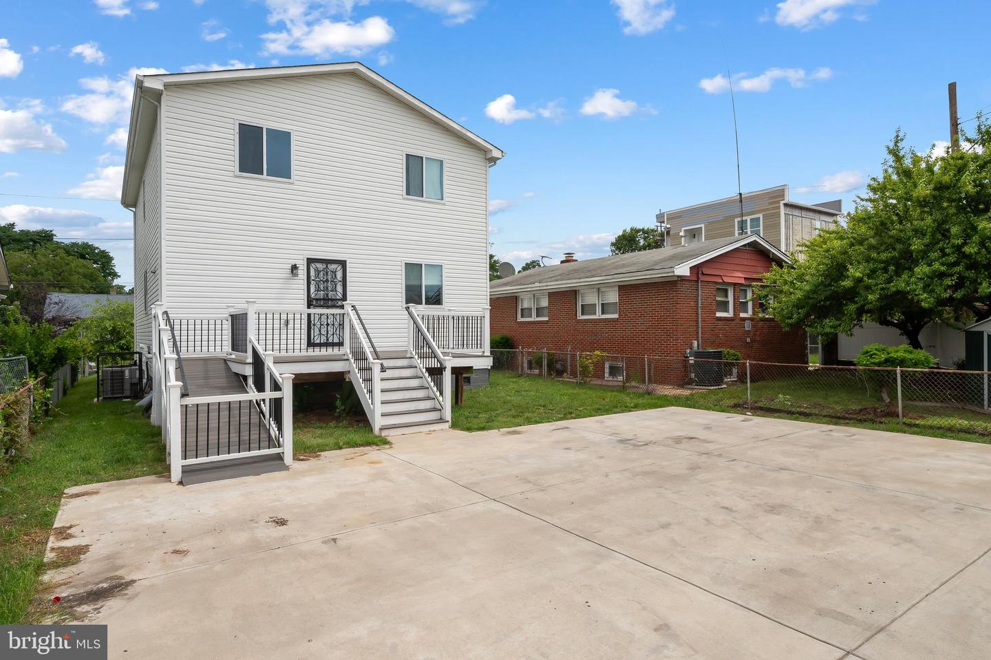 4261 MEADE ST NE, WASHINGTON, District Of Columbia 20019, 6 Bedrooms Bedrooms, 6 Rooms Rooms,5 BathroomsBathrooms,Residential,For sale,4261 MEADE ST NE,DCDC2203556 MLS # DCDC2203556