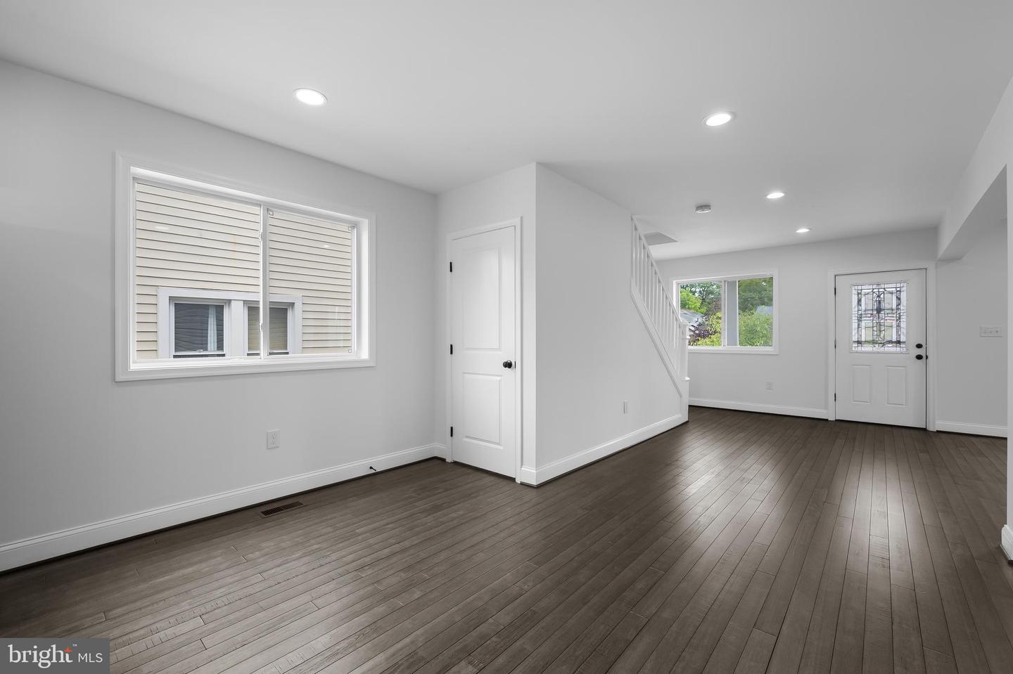 4261 MEADE ST NE, WASHINGTON, District Of Columbia 20019, 6 Bedrooms Bedrooms, 6 Rooms Rooms,5 BathroomsBathrooms,Residential,For sale,4261 MEADE ST NE,DCDC2203556 MLS # DCDC2203556